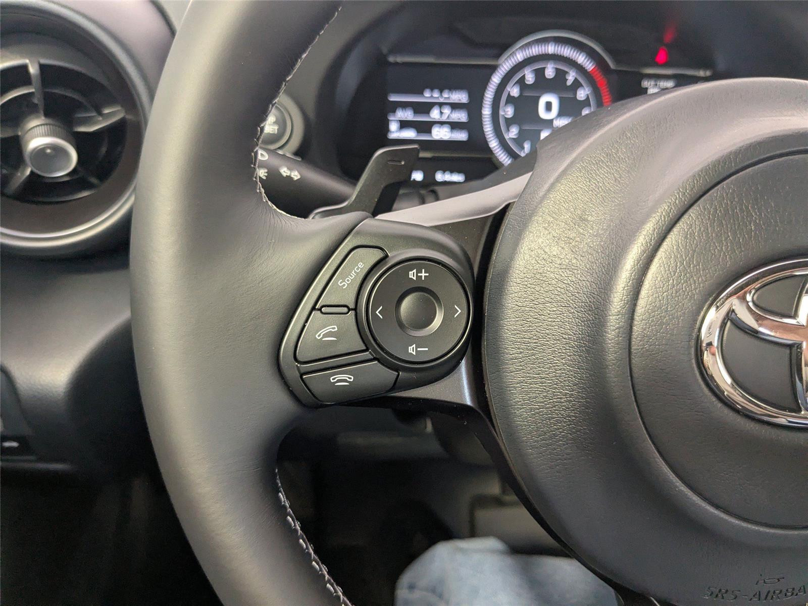 2025 Toyota GR86 photo 9