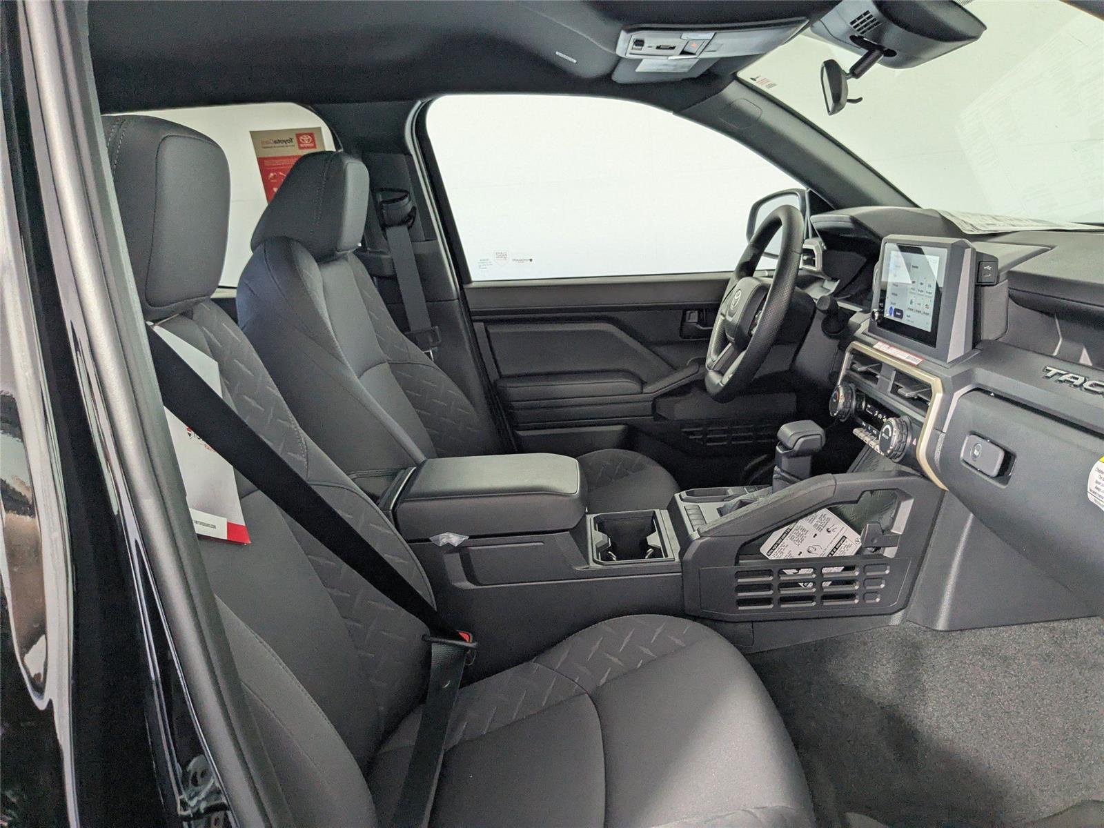 2025 Toyota Tacoma SR Double Cab photo 3
