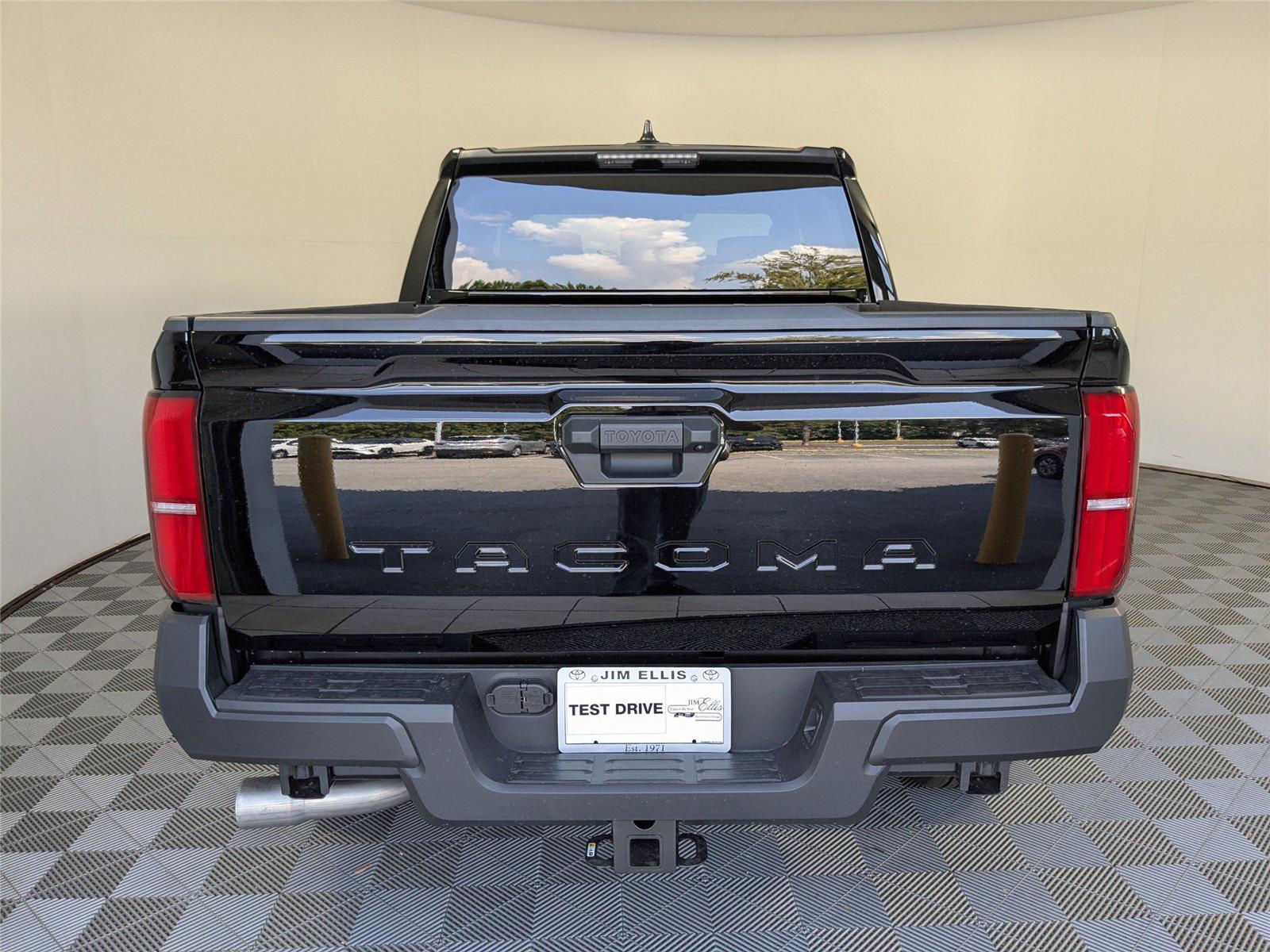 2025 Toyota Tacoma SR Double Cab photo 20