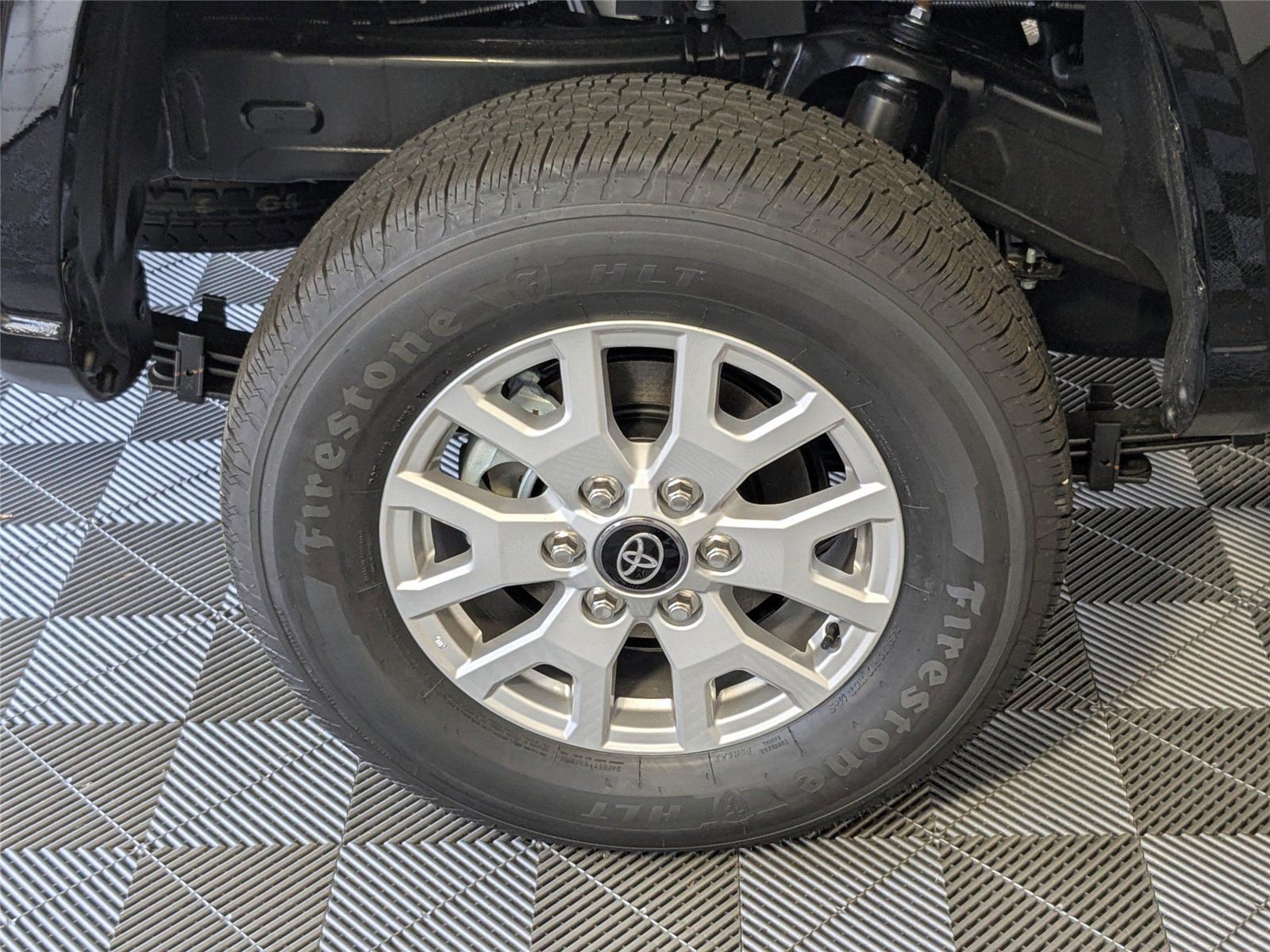 2025 Toyota Tacoma SR Double Cab photo 21