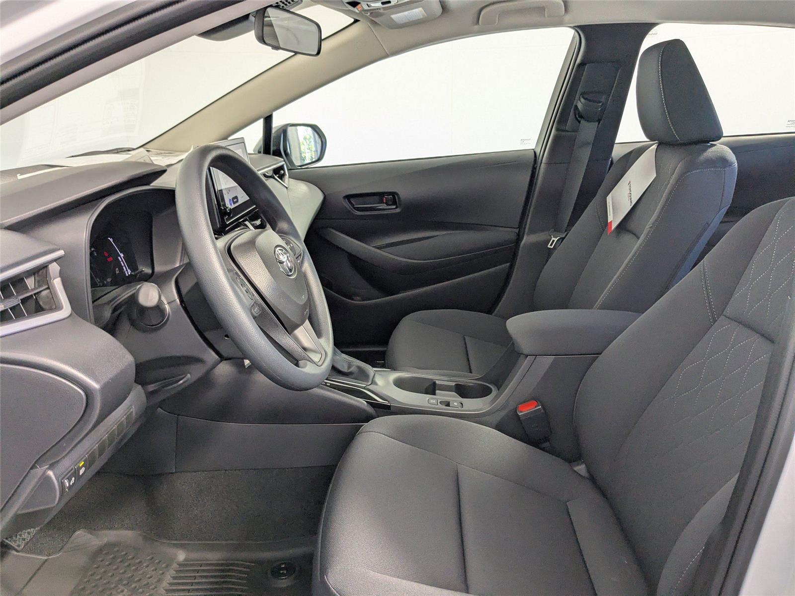 2026 Toyota Corolla LE photo 10