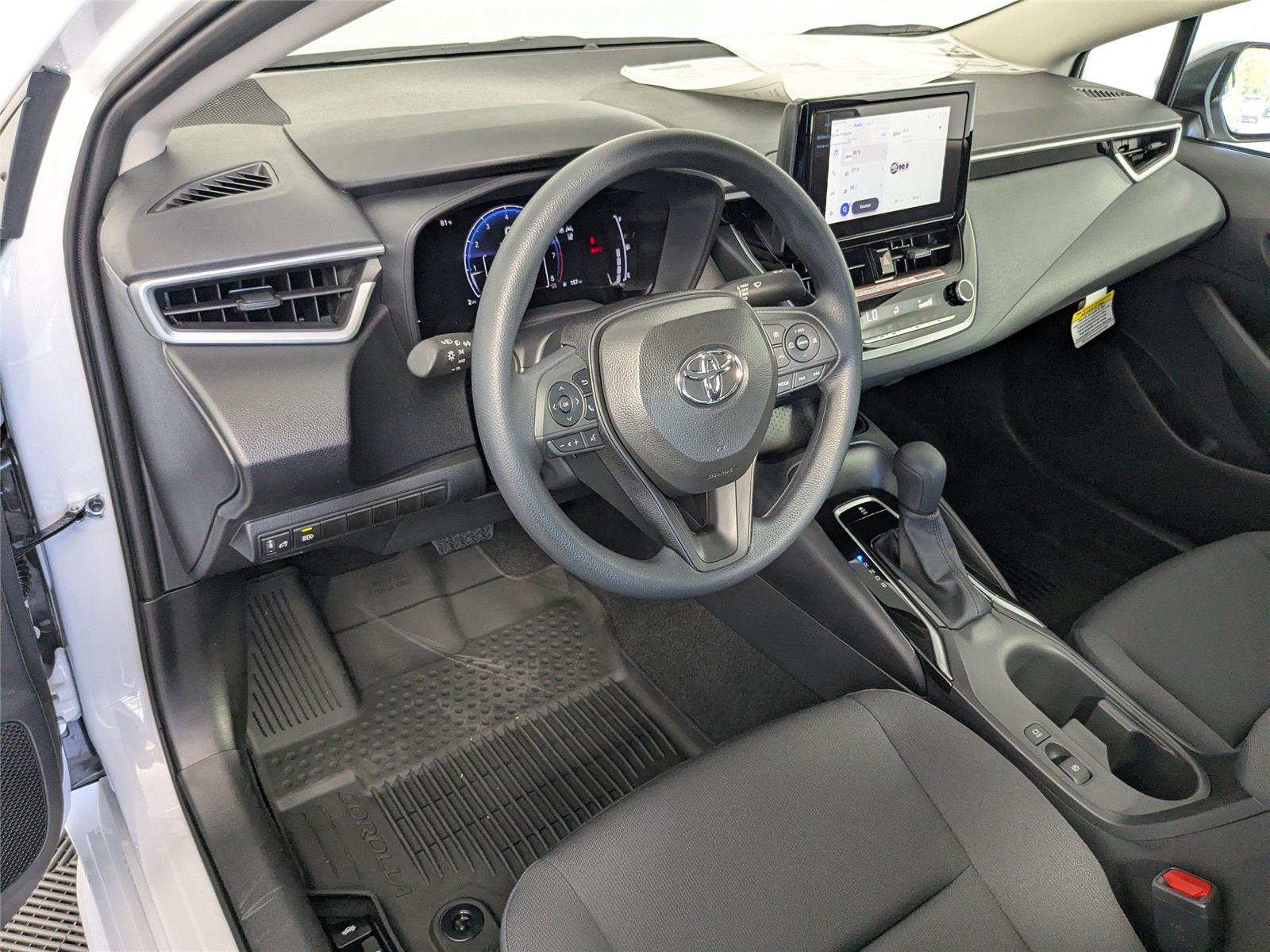2026 Toyota Corolla LE photo 11