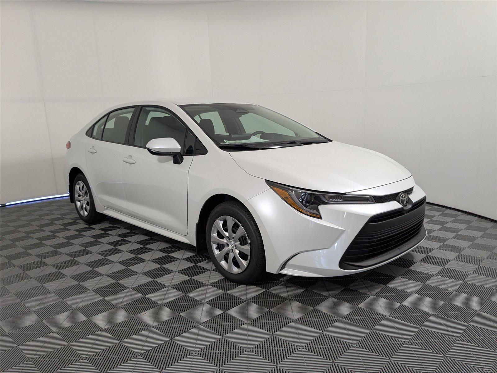 2026 Toyota Corolla LE photo 19