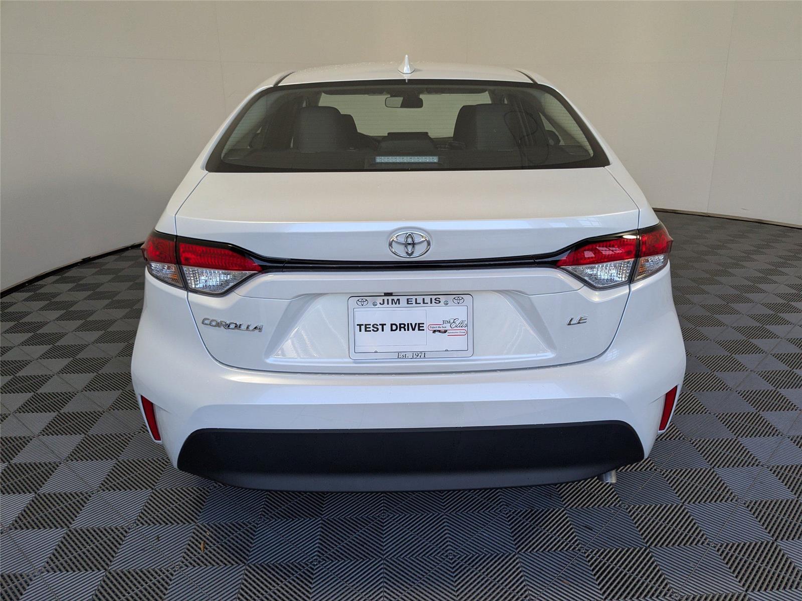 2026 Toyota Corolla LE photo 22