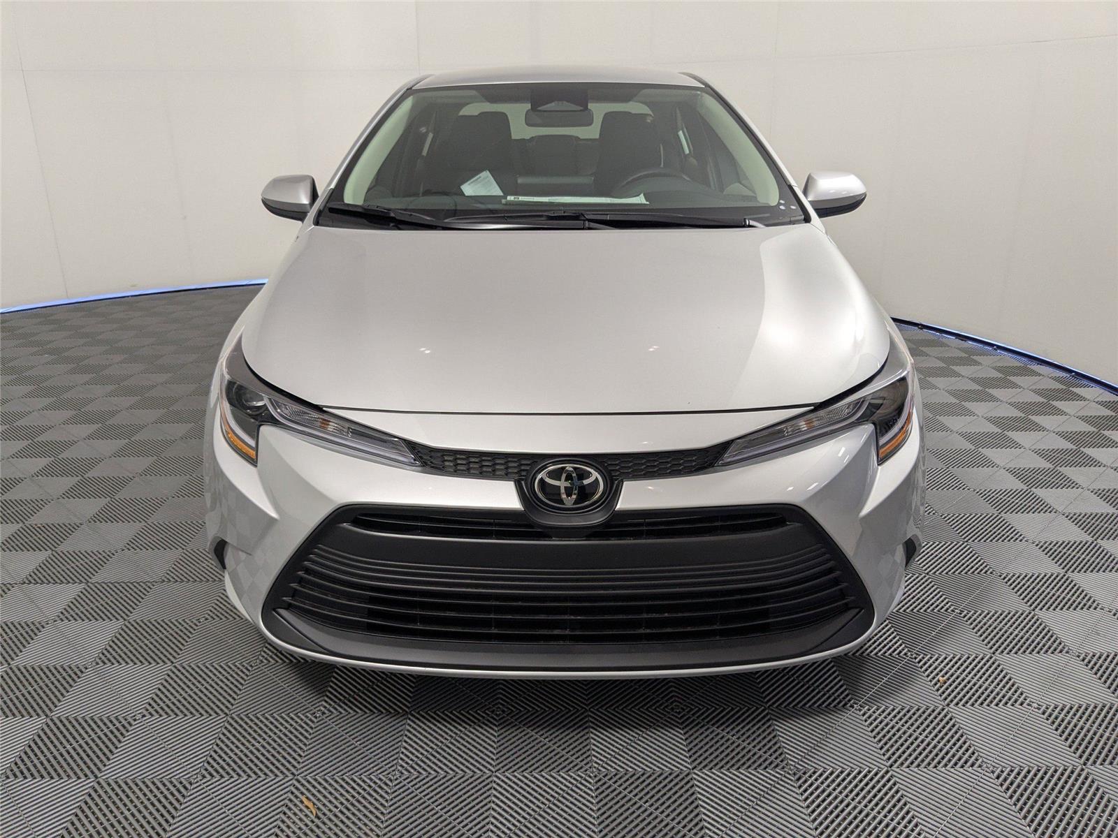 2026 Toyota Corolla LE photo 17
