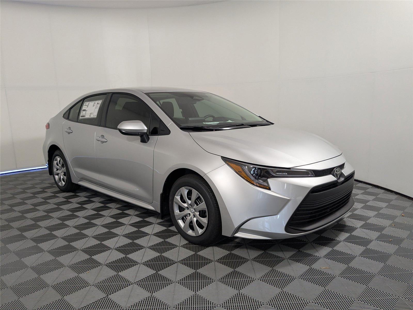2026 Toyota Corolla LE photo 18