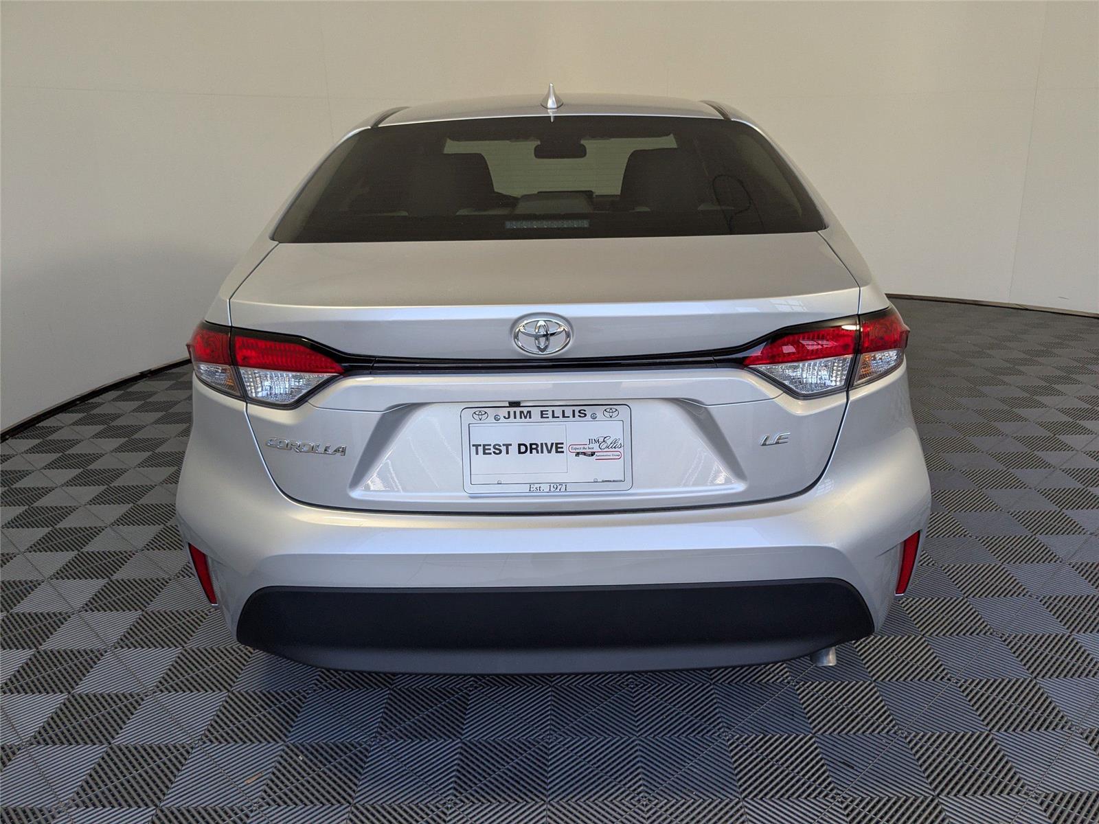 2026 Toyota Corolla LE photo 21