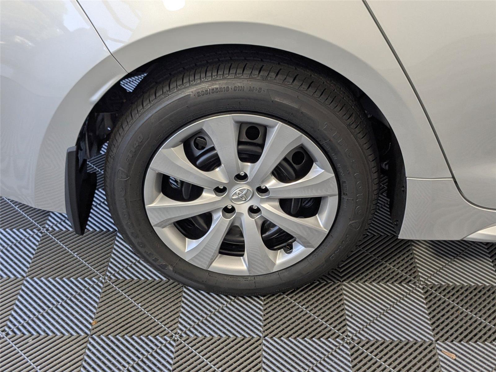 2026 Toyota Corolla LE photo 22