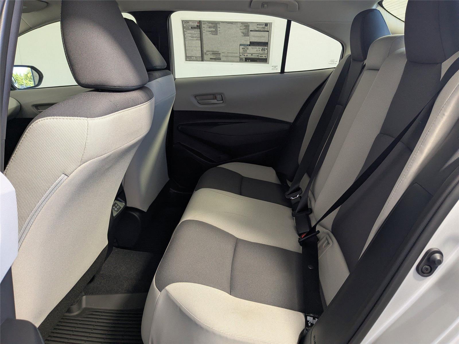 2026 Toyota Corolla LE photo 5