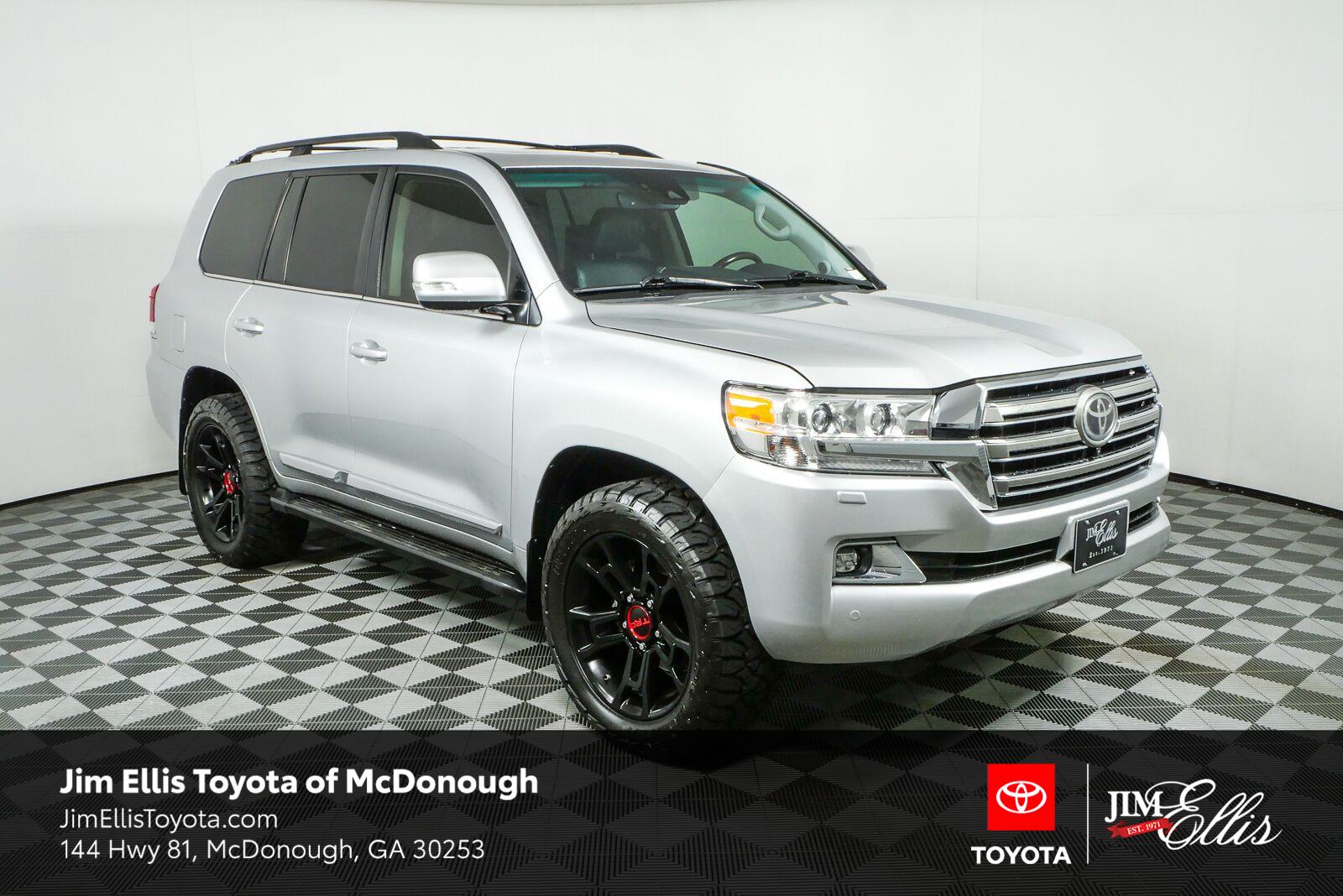 Classic Silver Metallic 2017 Toyota Land Cruiser SUV / Crossover All-Wheel Drive 8-Speed Automatic