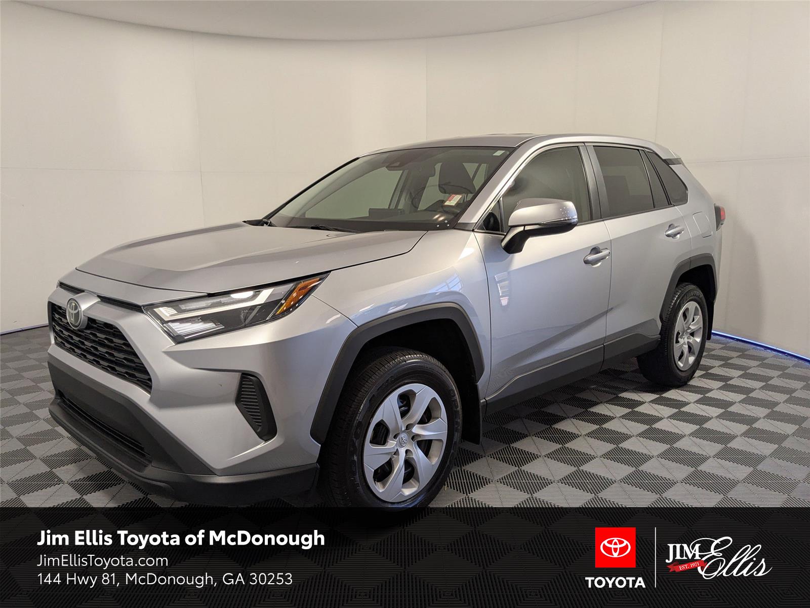 2025 Toyota RAV4 LE FWD