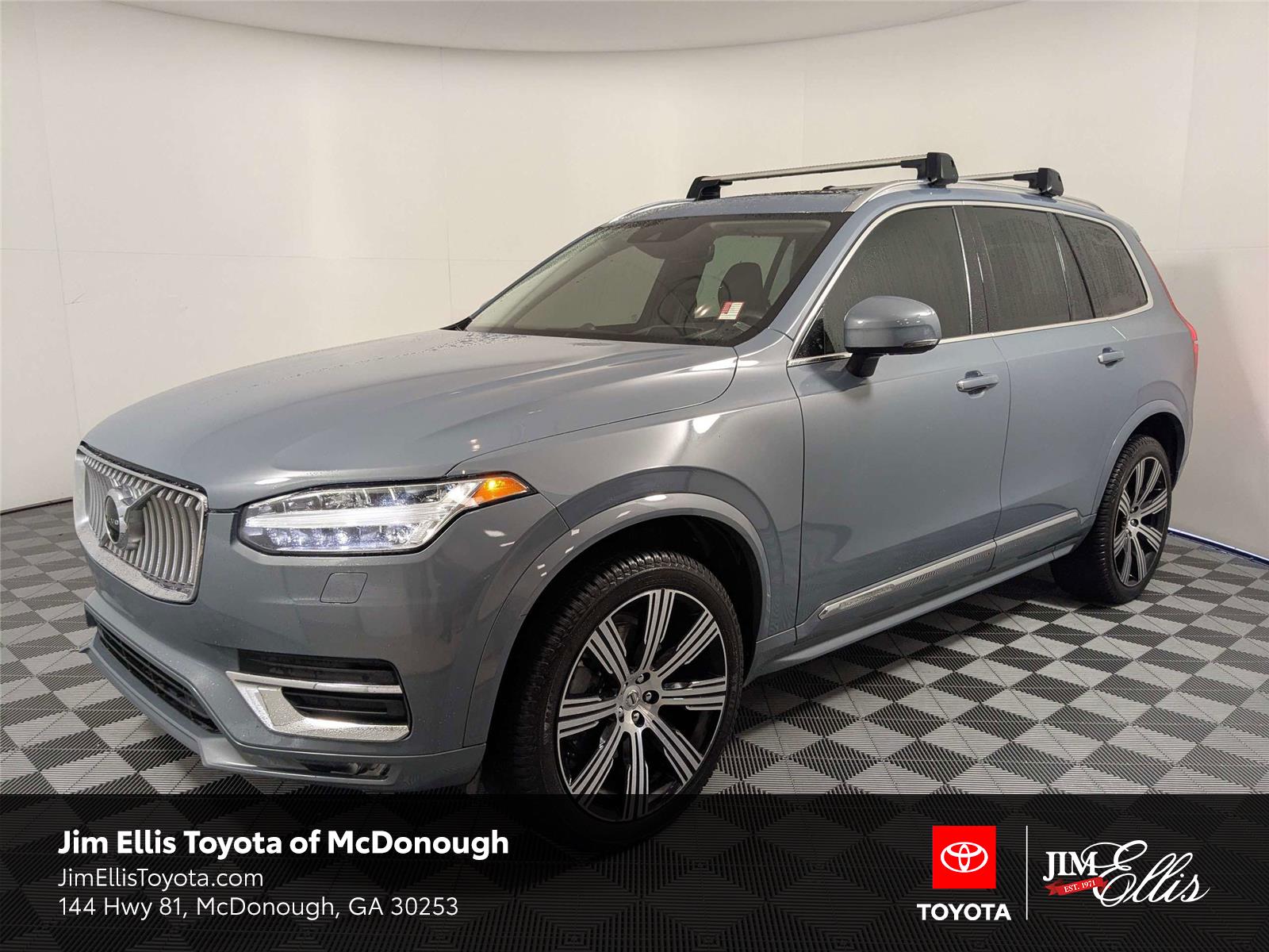 Gray (Thunder Grey Metallic) 2020 Volvo XC90 T6 Inscription 6-Passenger AWD SUV / Crossover All-Wheel Drive Automatic