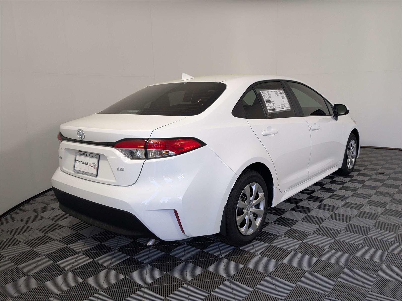 View vehicle photo 5