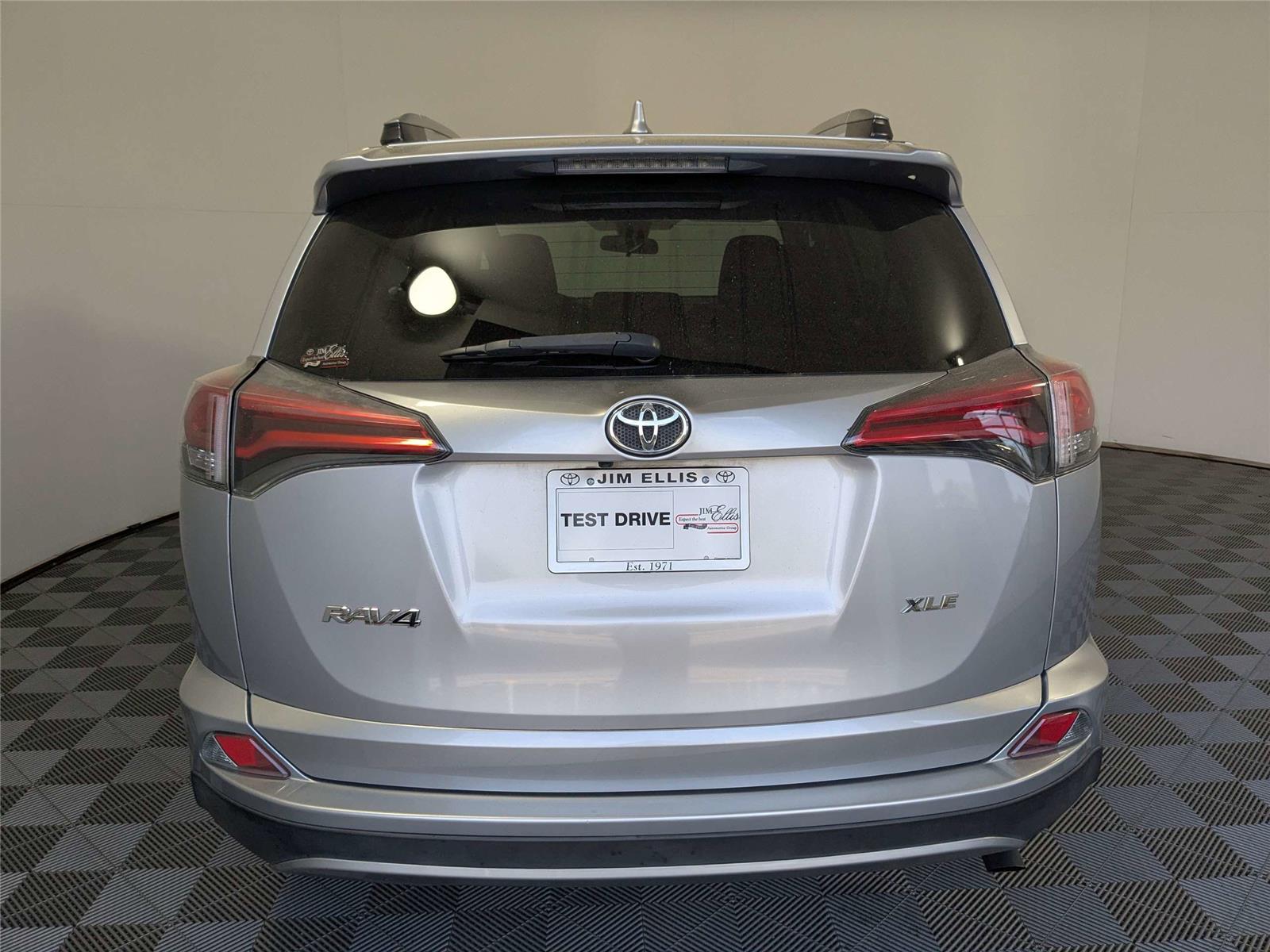 View vehicle photo 6