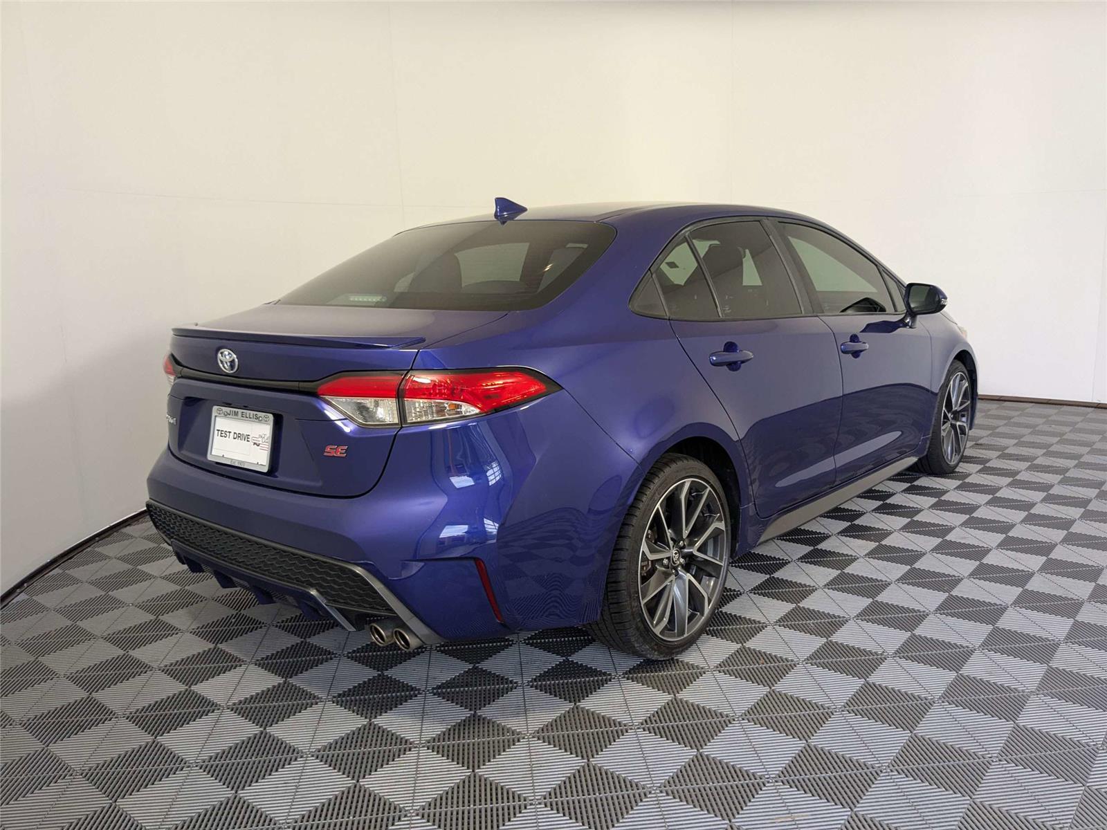 View vehicle photo 5