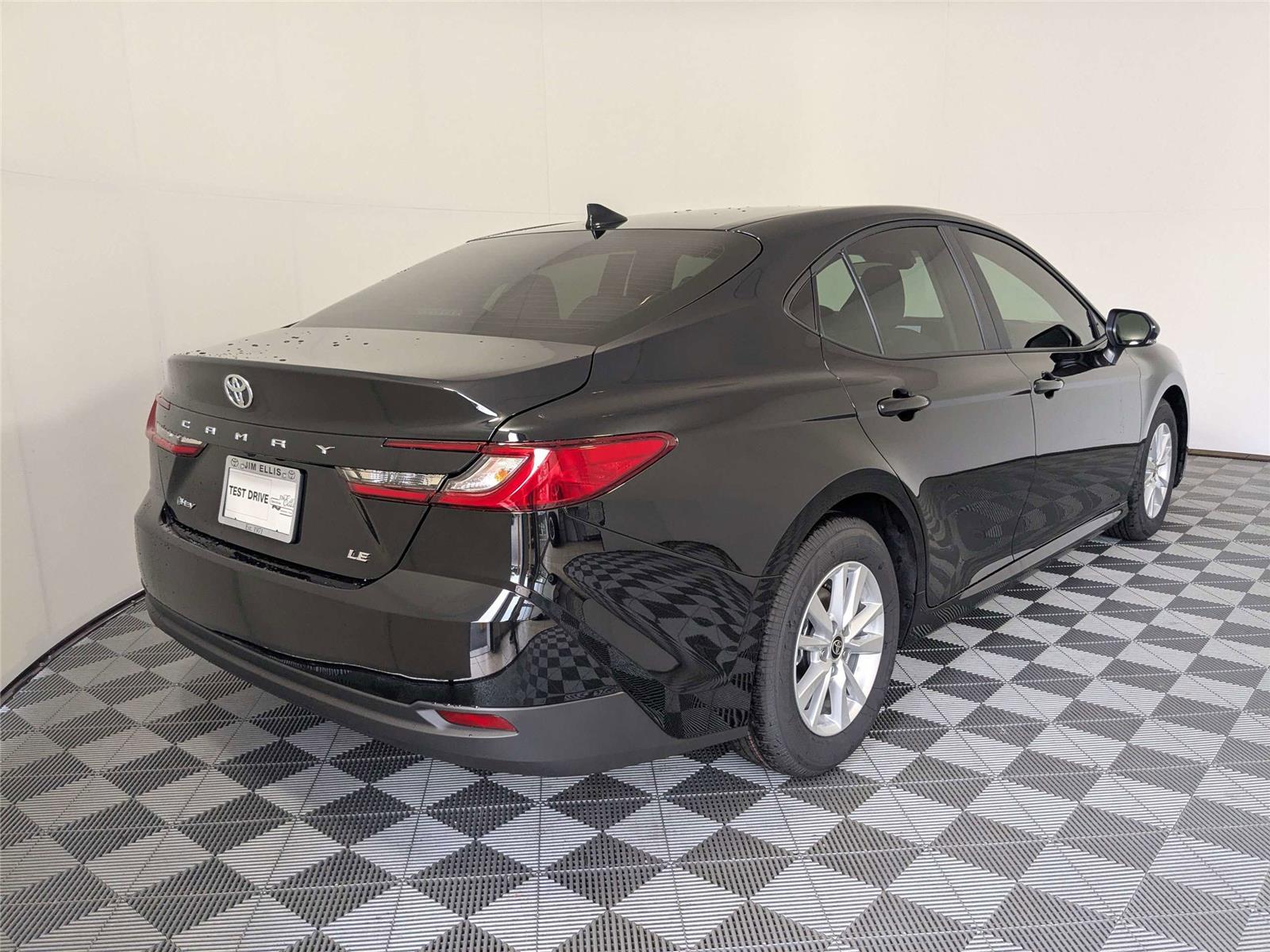 View vehicle photo 5