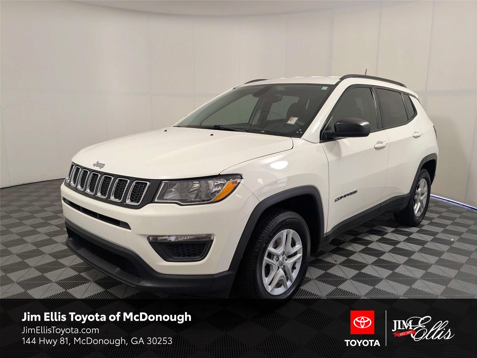 White Clearcoat 2018 Jeep Compass SUV / Crossover Front-Wheel Drive 6-Speed Automatic