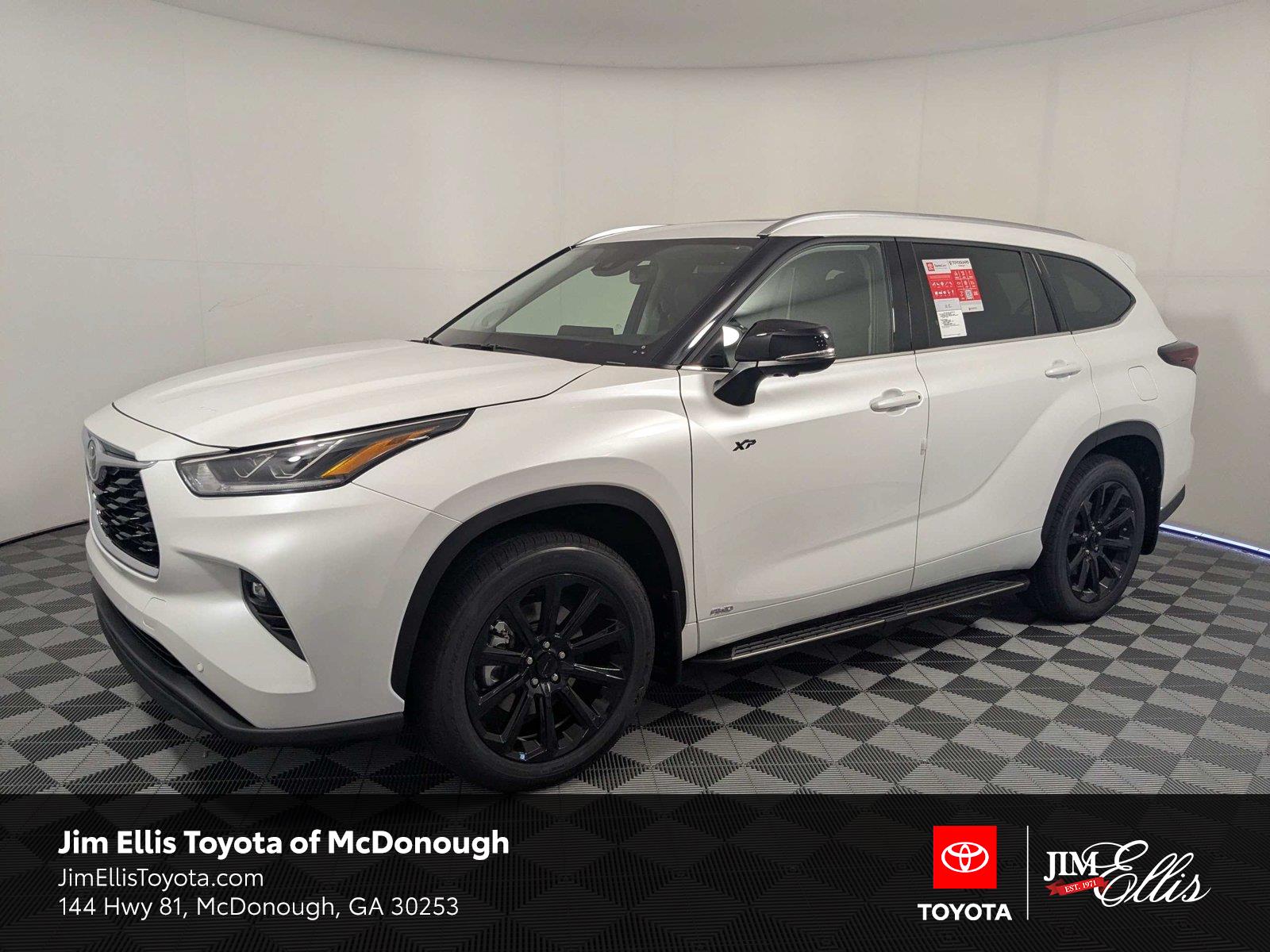 White (Wind Chill Pearl) 2026 Toyota Highlander Hybrid SUV / Crossover All-Wheel Drive Continuously Variable Transmission