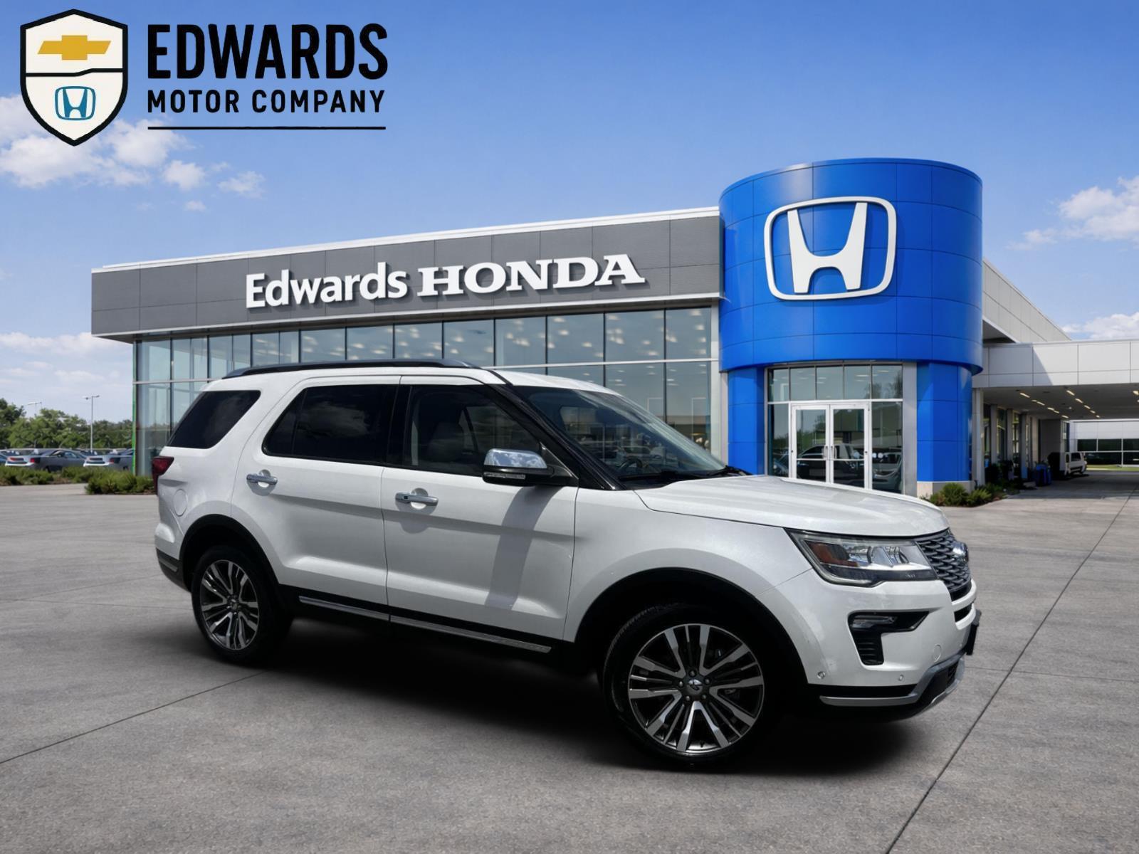 Gray (Platinum Dune Metallic Tri-Coat) 2018 Ford Explorer Platinum AWD SUV / Crossover All-Wheel Drive 6-Speed Automatic