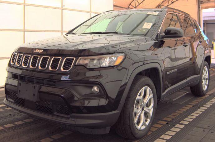 Diamond Black Crystal Pearlcoat 2025 Jeep Compass SUV / Crossover Four-Wheel Drive 8-Speed Automatic