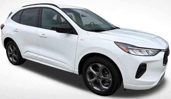 2023 Ford Escape Hybrid ST-Line FWD