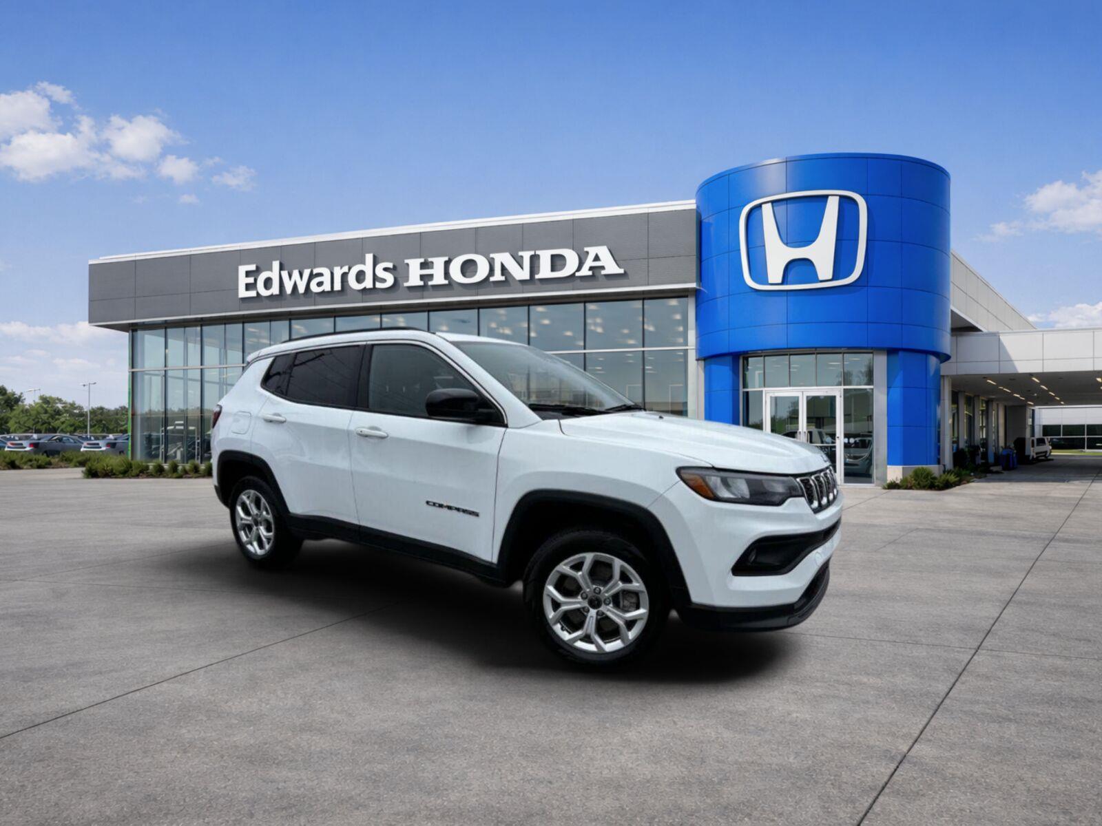 Bright White Clearcoat 2025 Jeep Compass SUV / Crossover Four-Wheel Drive 8-Speed Automatic