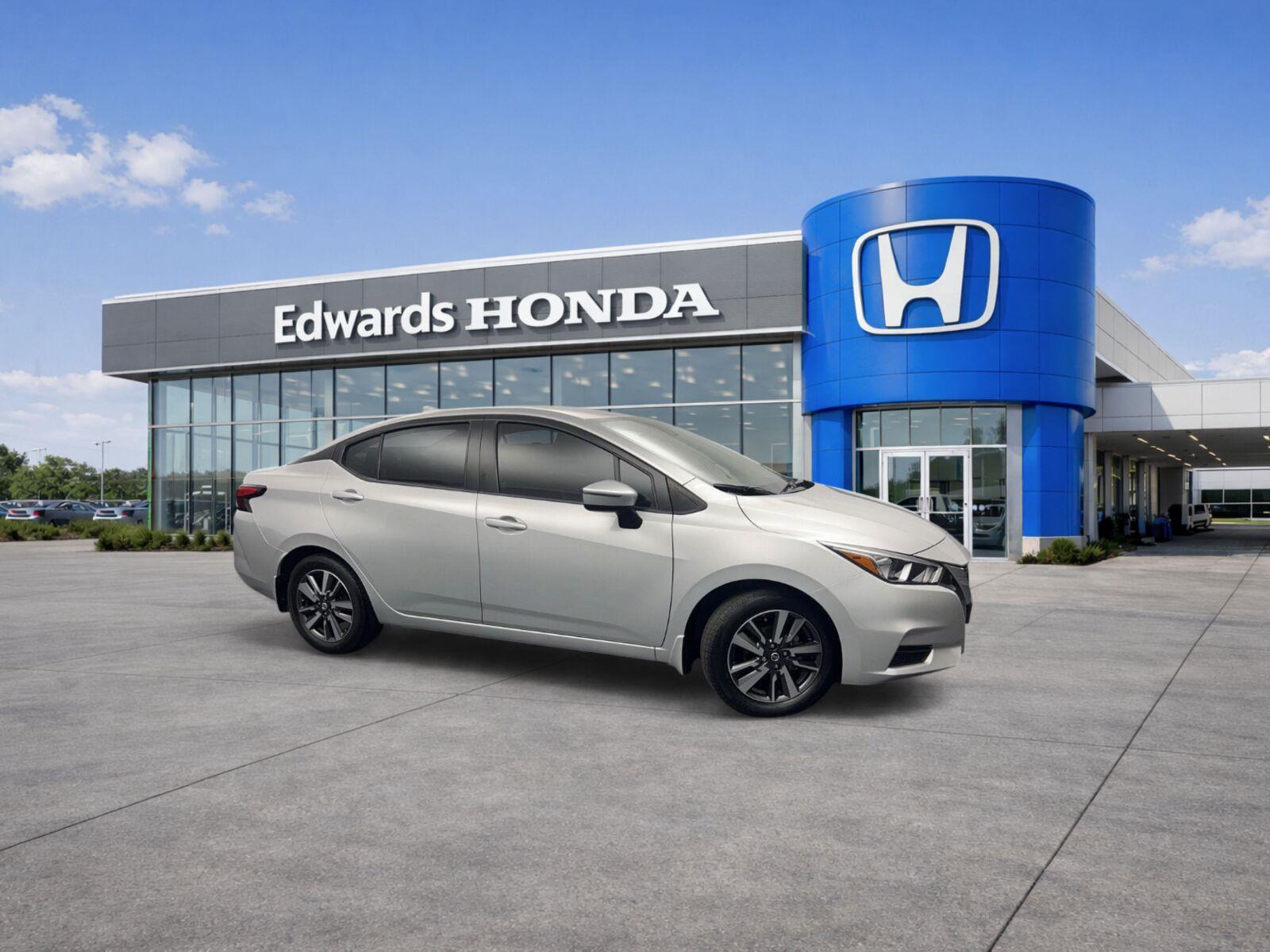 Brilliant Silver Metallic 2020 Nissan Versa Sedan Front-Wheel Drive Continuously Variable Transmission