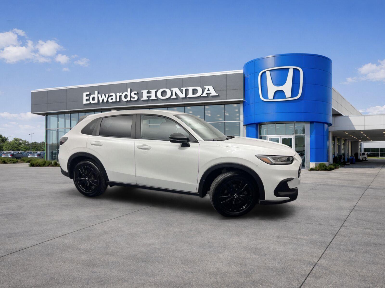 Platinum White Pearl 2026 Honda HR-V SUV / Crossover Front-Wheel Drive Continuously Variable Transmission