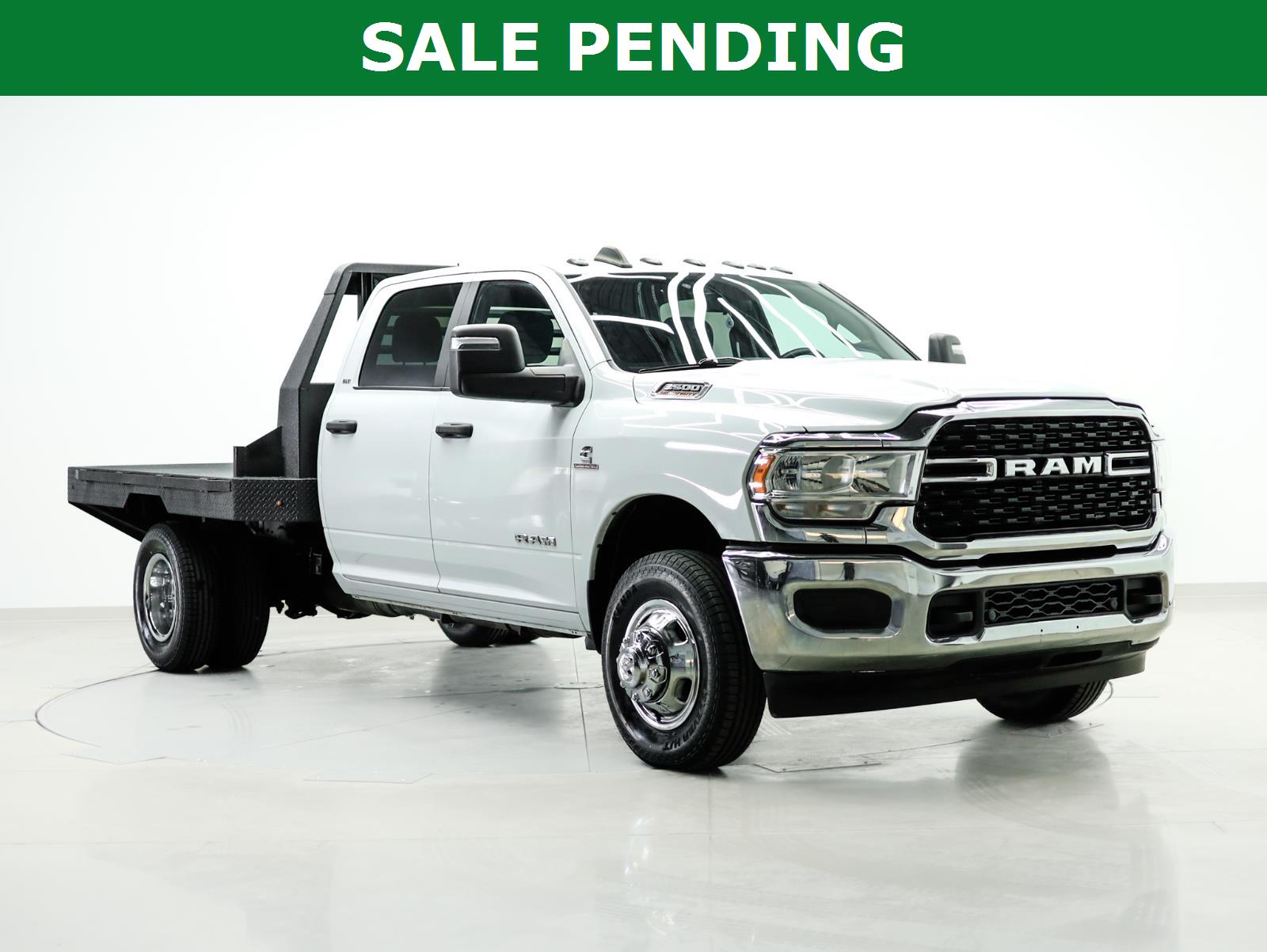 2024 RAM 3500 Chassis SLT Crew Cab LB DRW 4WD