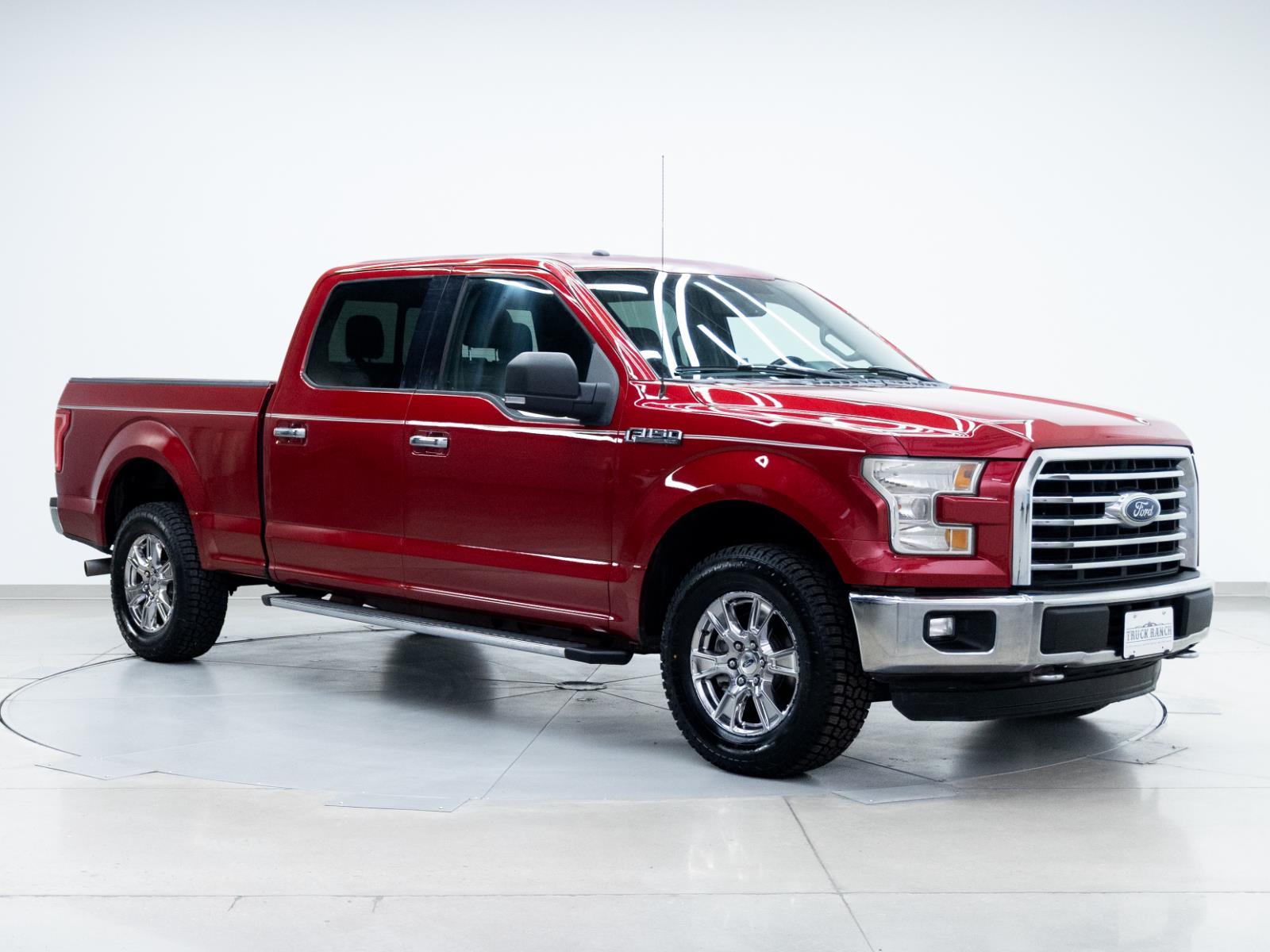 Ruby Red Metallic Tinted Clearcoat 2016 Ford F-150 XLT SuperCrew LB 4WD Pickup Truck Four-Wheel Drive 6-Speed Automatic