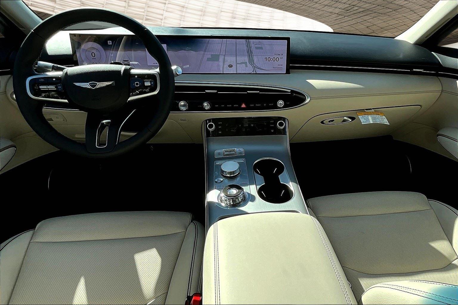 2026 Genesis GV70 2.5T Advanced photo 5
