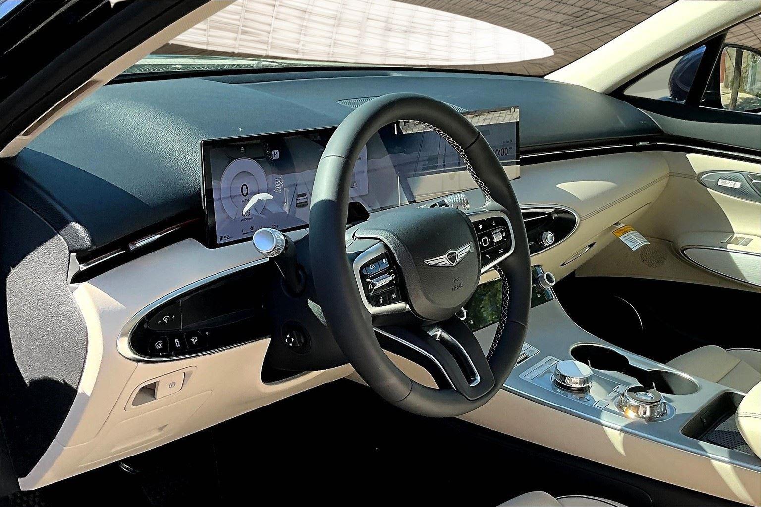 2026 Genesis GV70 2.5T Advanced photo 6