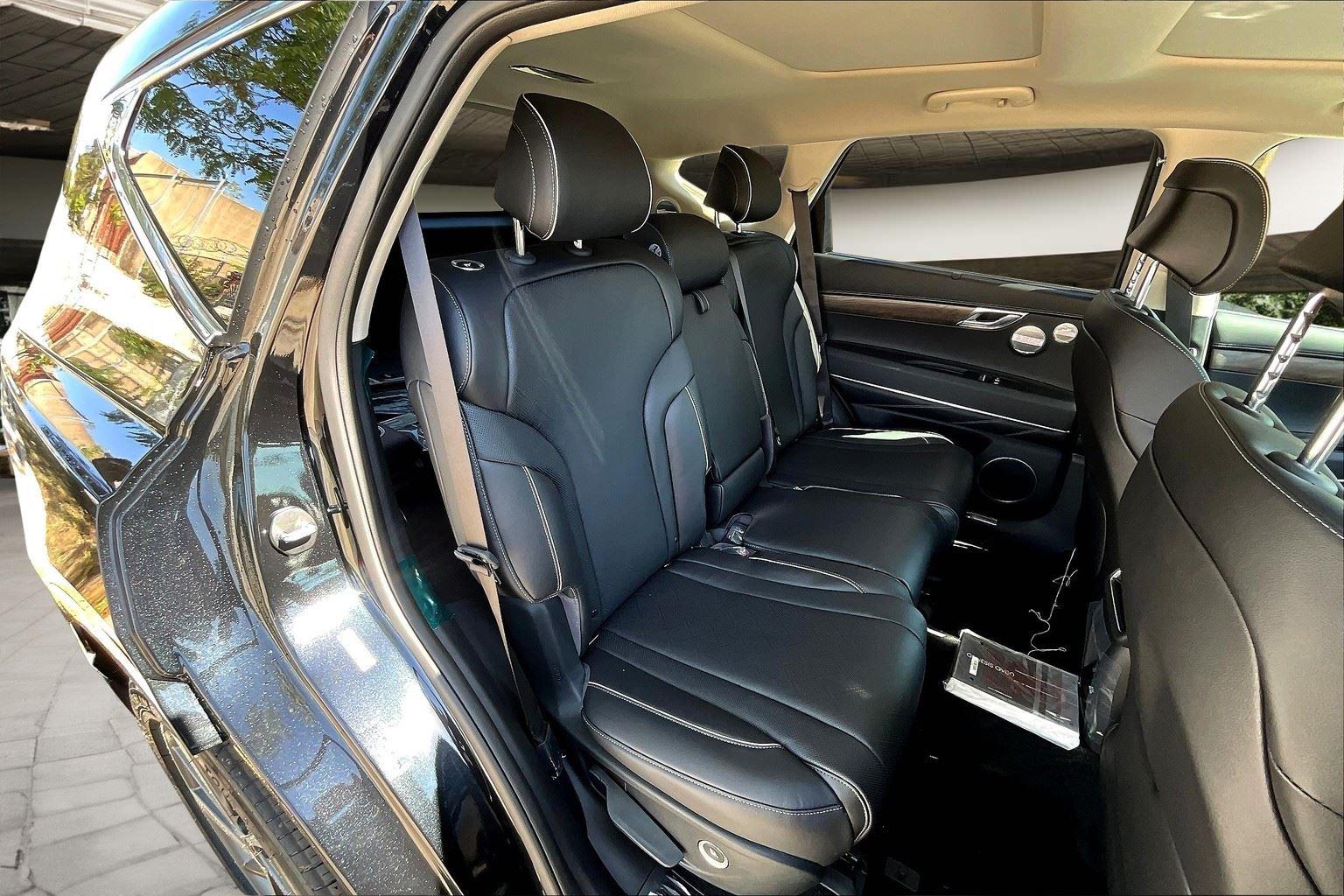 2026 Genesis GV80 2.5T Advanced photo 8