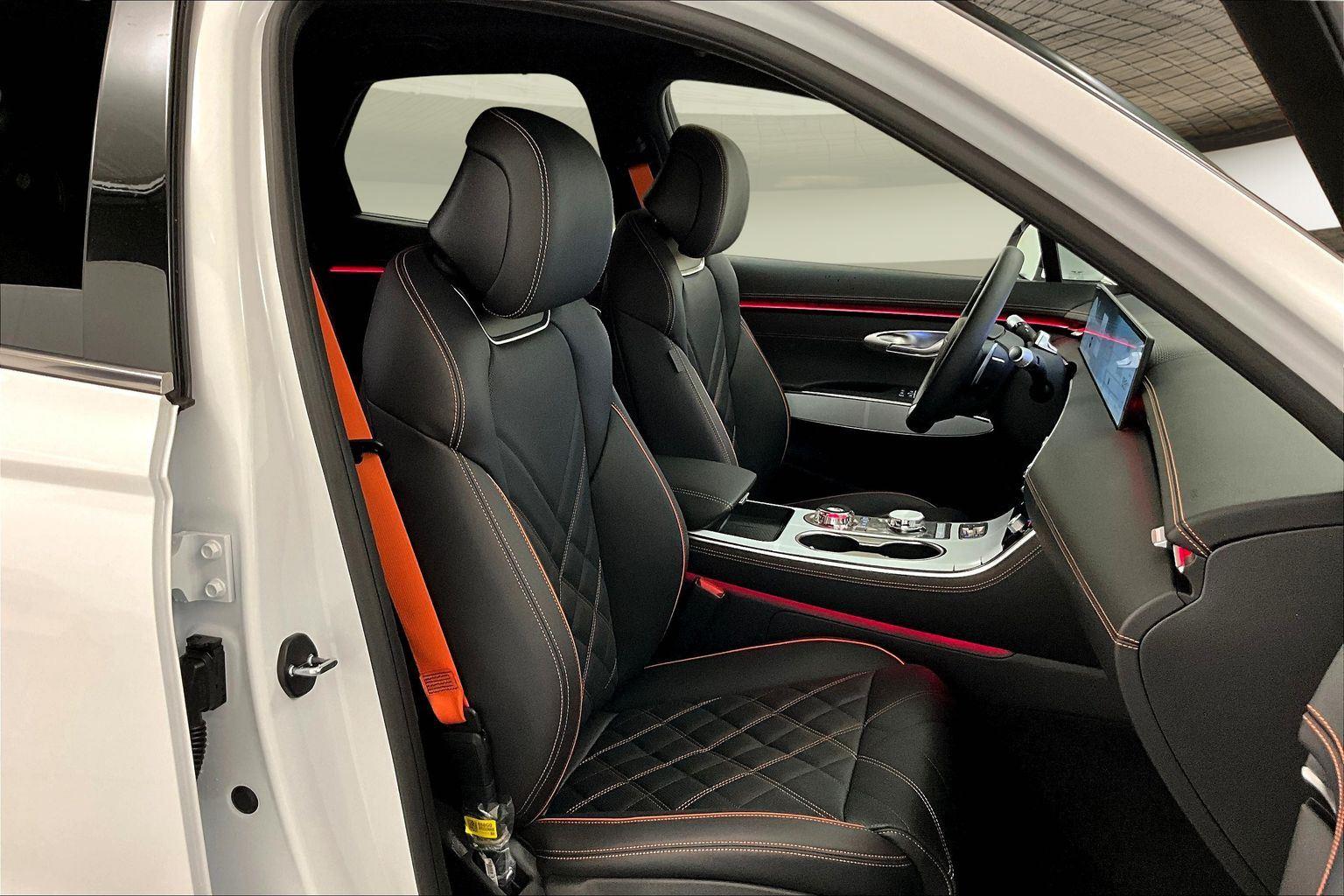 2026 Genesis GV70 3.5T Sport Prestige photo 8