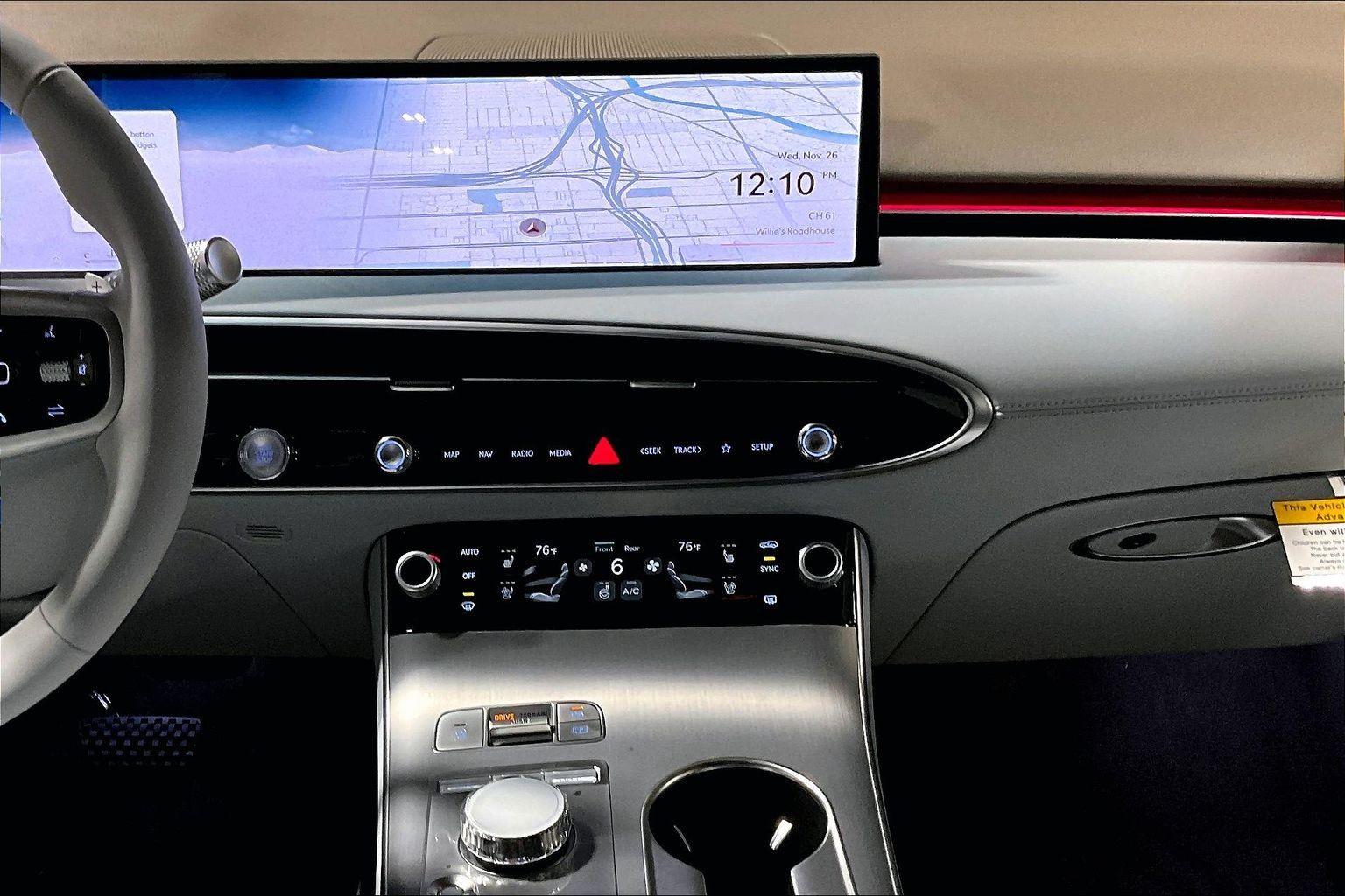 2026 Genesis GV70 2.5T Advanced photo 4