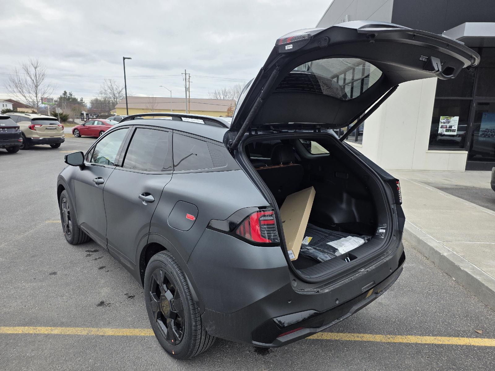 View vehicle photo 6