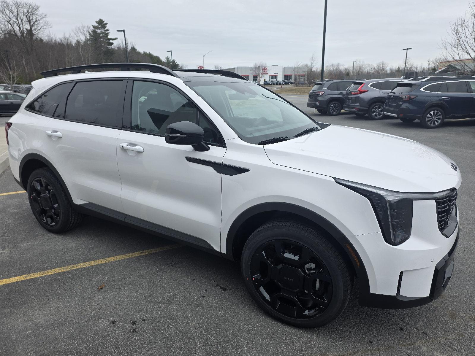 View vehicle photo 7