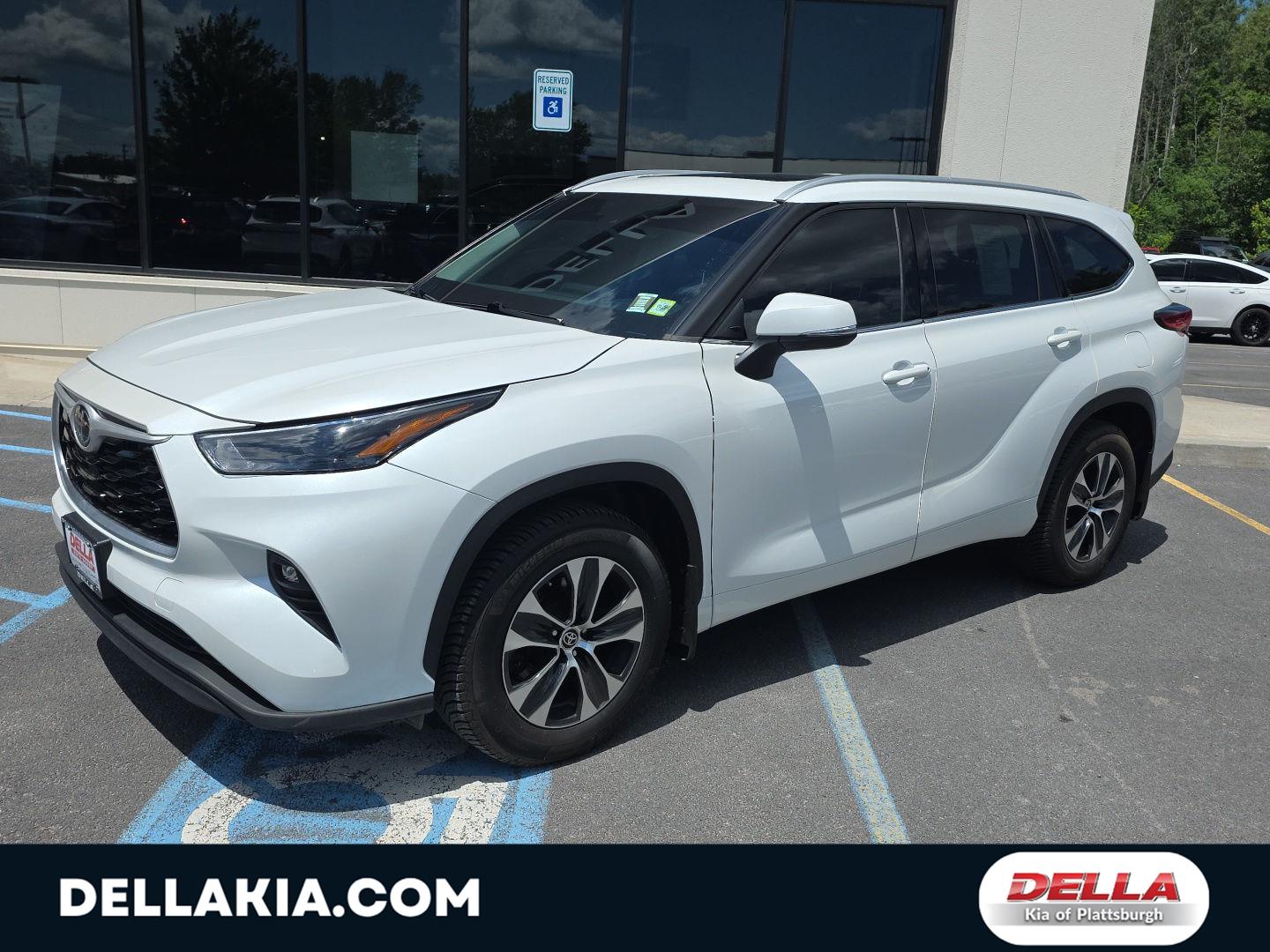2022 Toyota Highlander XLE AWD
