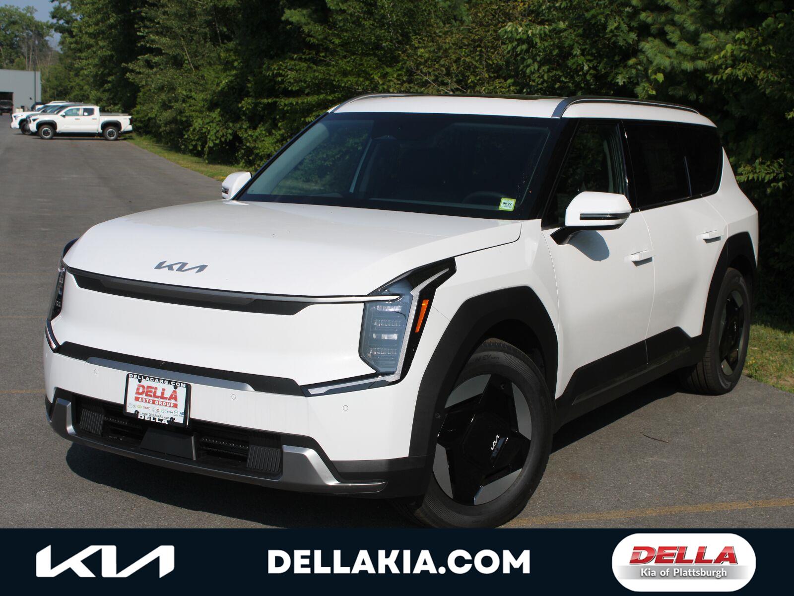 Glacial White Pearl 2026 Kia EV9 SUV / Crossover All-Wheel Drive Automatic