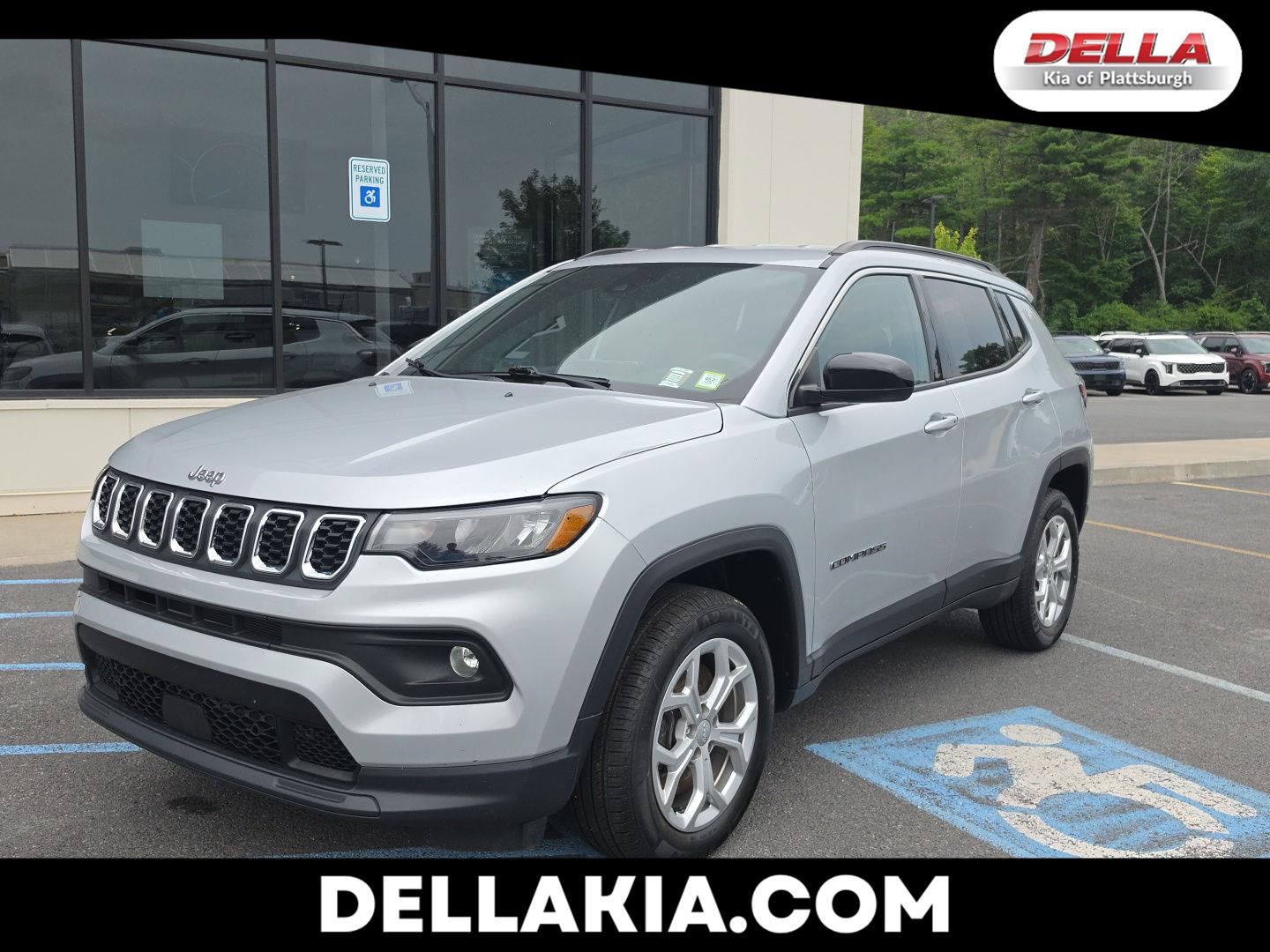 2024 Jeep Compass Latitude 4WD