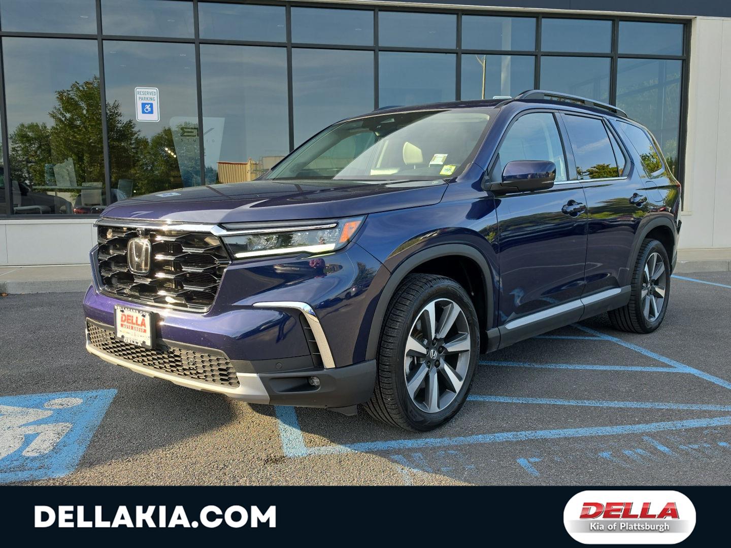 Black (Obsidian Blue Pearl) 2024 Honda Pilot SUV / Crossover All-Wheel Drive Automatic