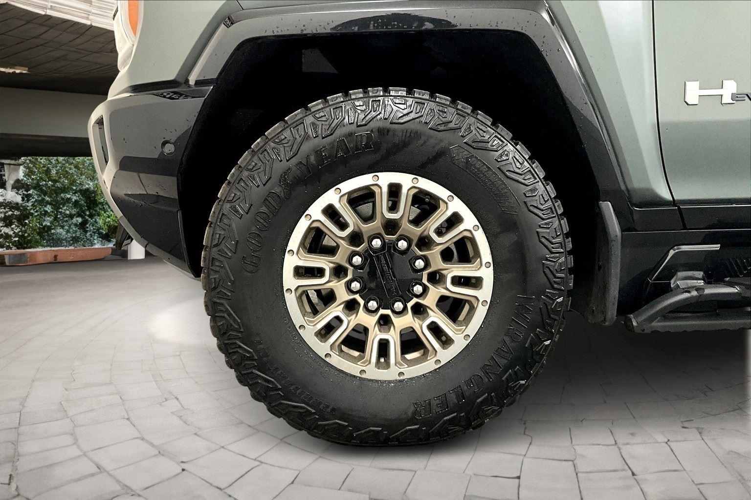 2025 Gmc Canyon AT4 photo 24