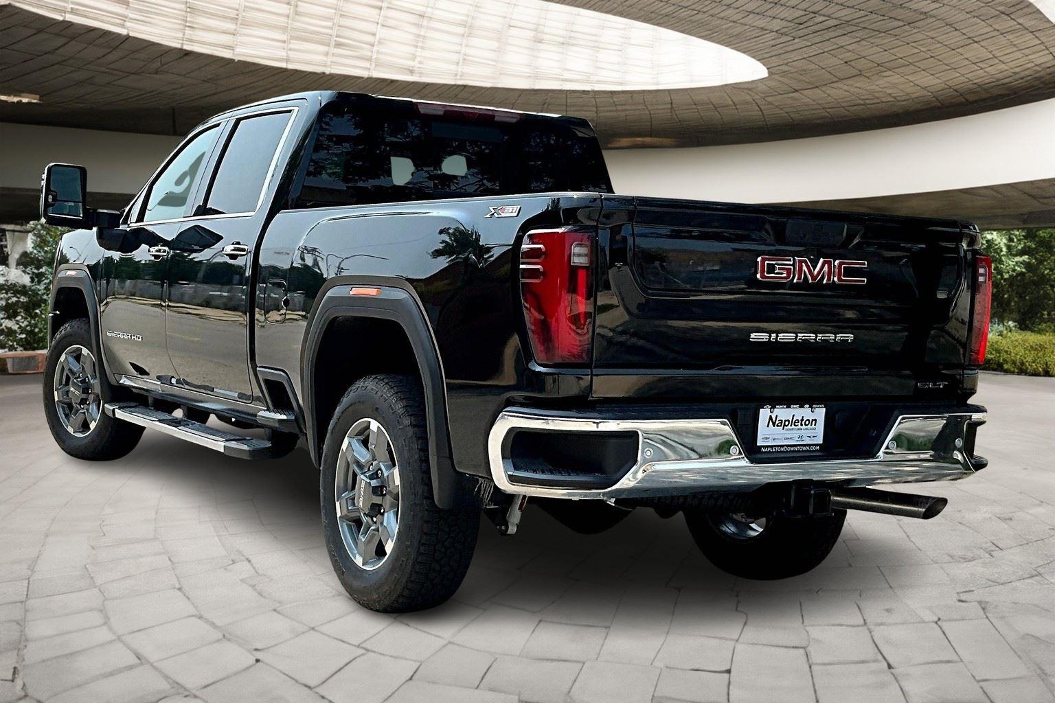 2025 Gmc Sierra 2500 SLT photo 3