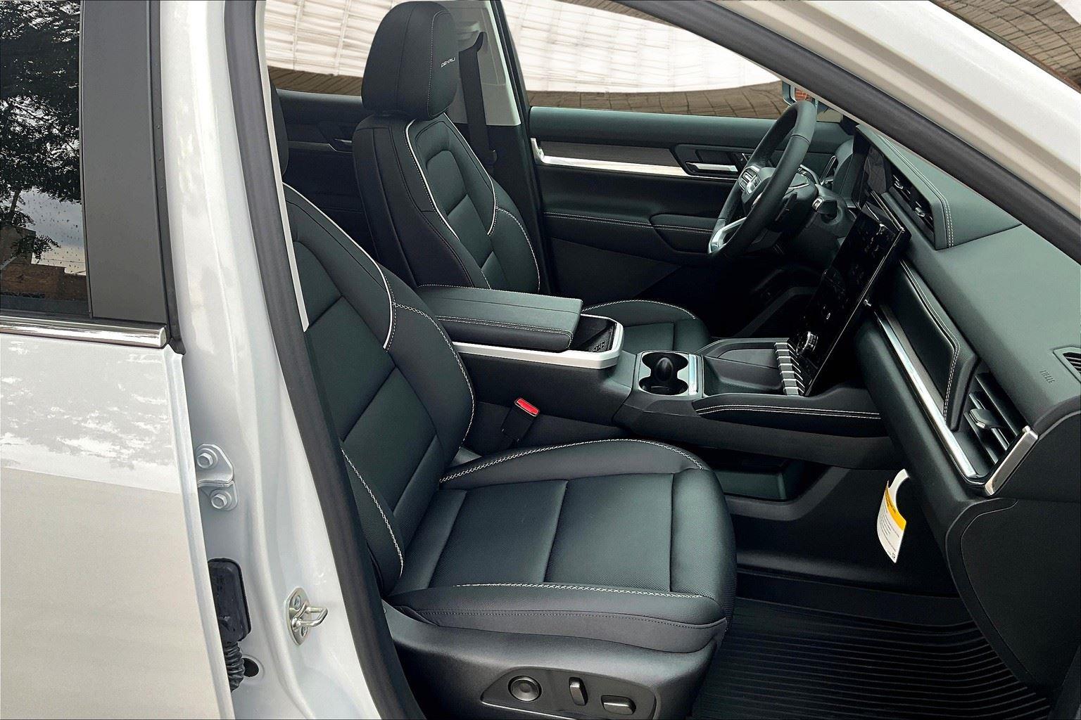 2025 Gmc Canyon AT4 photo 34