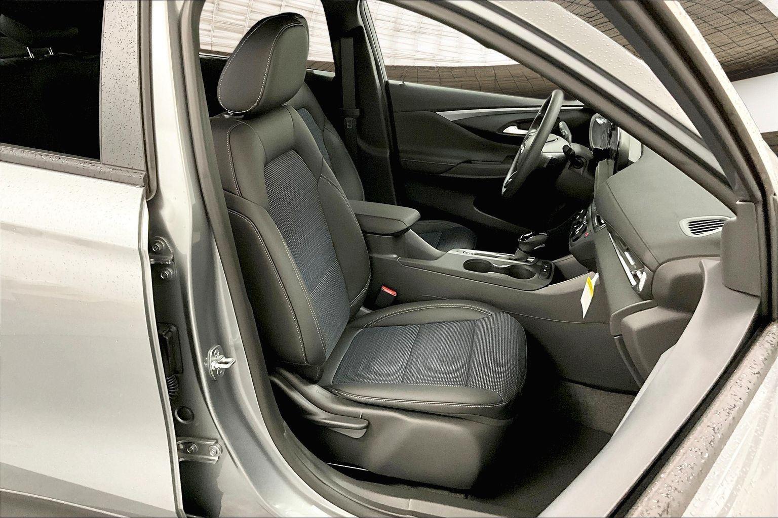 2025 Buick Envista Preferred photo 31