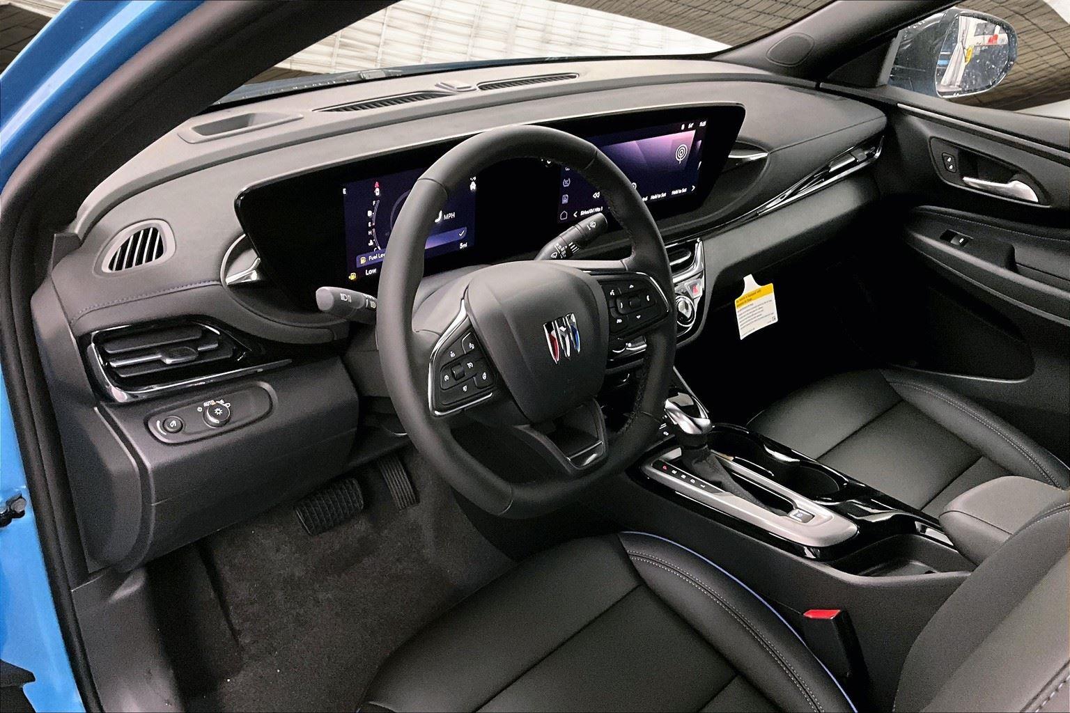 2025 Buick Envista ST photo 6
