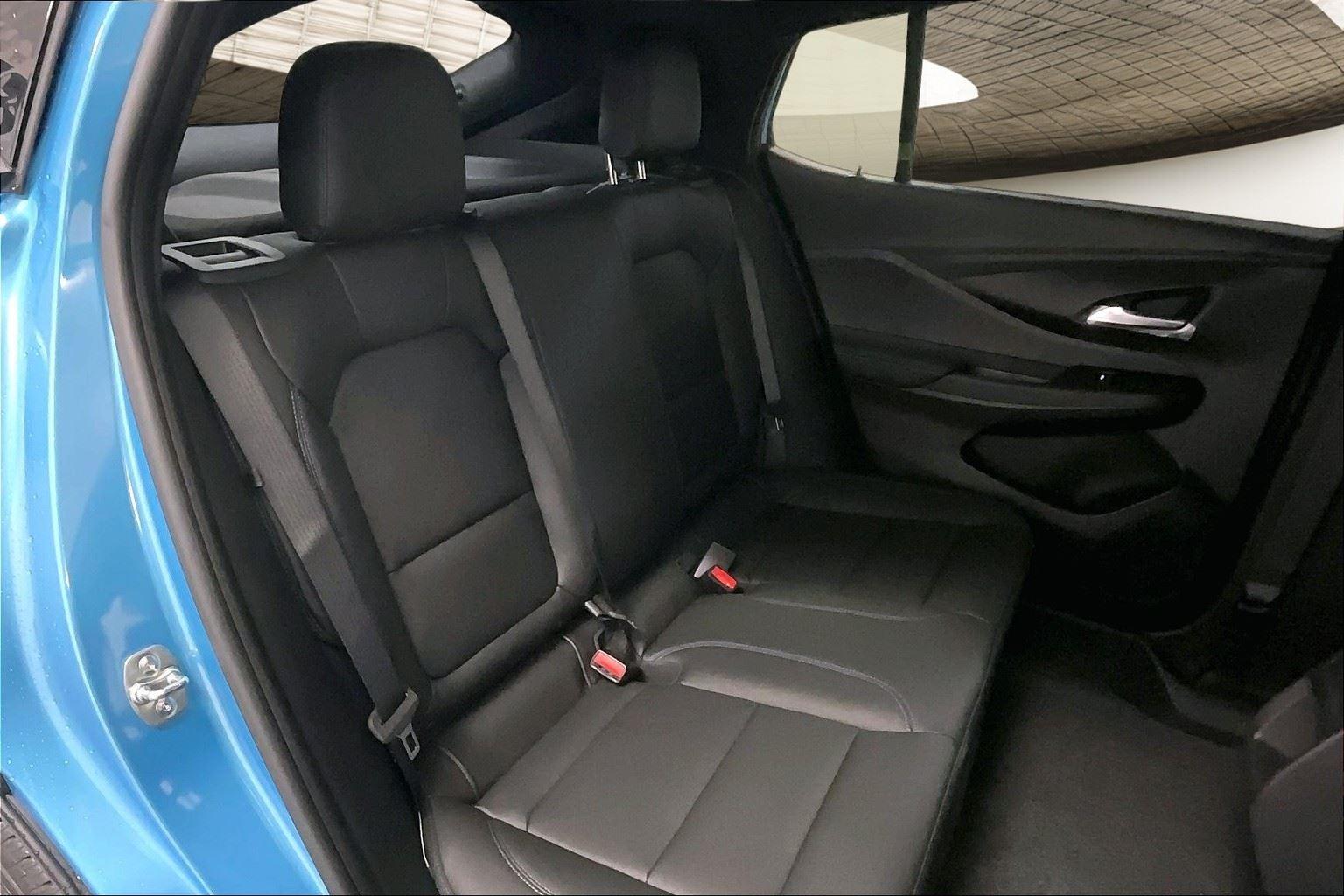 2025 Buick Envista ST photo 9