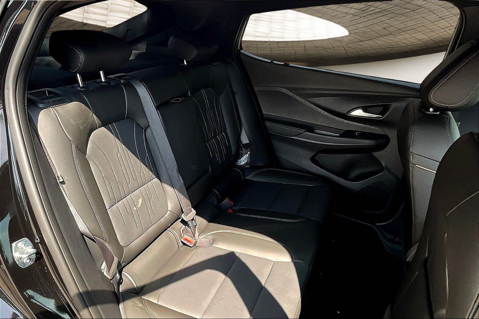 2025 Buick Envista Avenir photo 9
