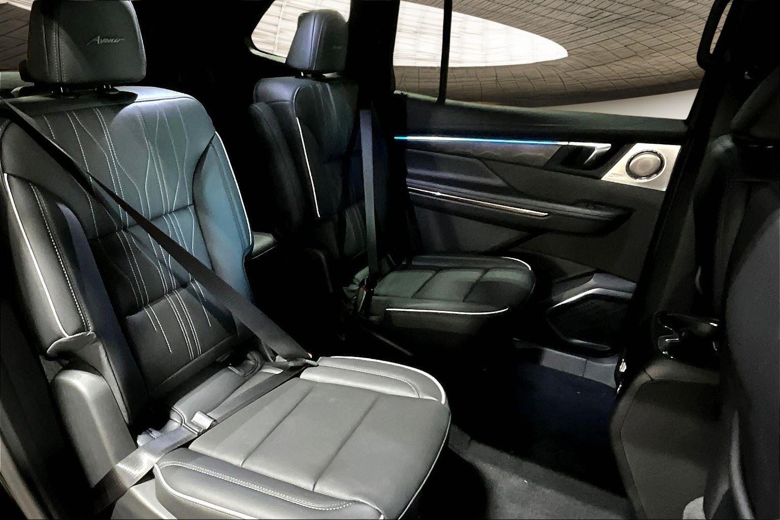 2026 Buick Enclave Avenir photo 7