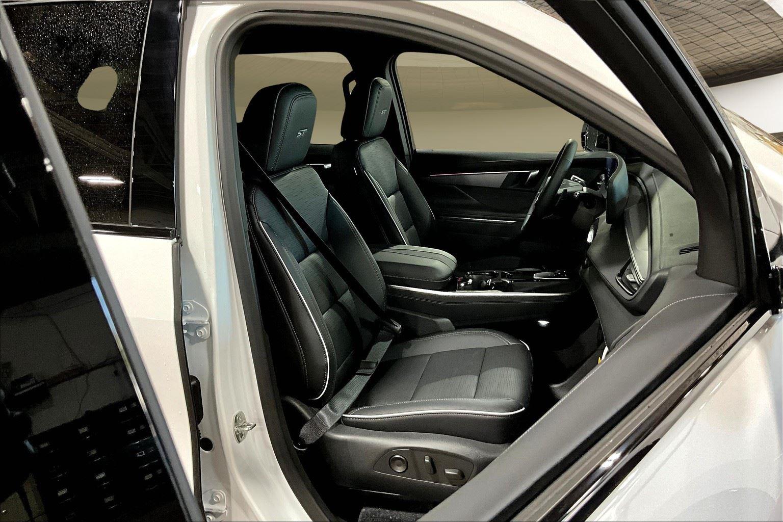2026 Buick Enclave Avenir photo 40